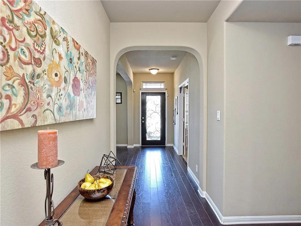 141 Florenz LN