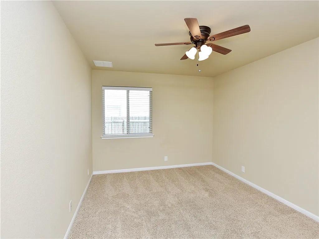 141 Florenz LN