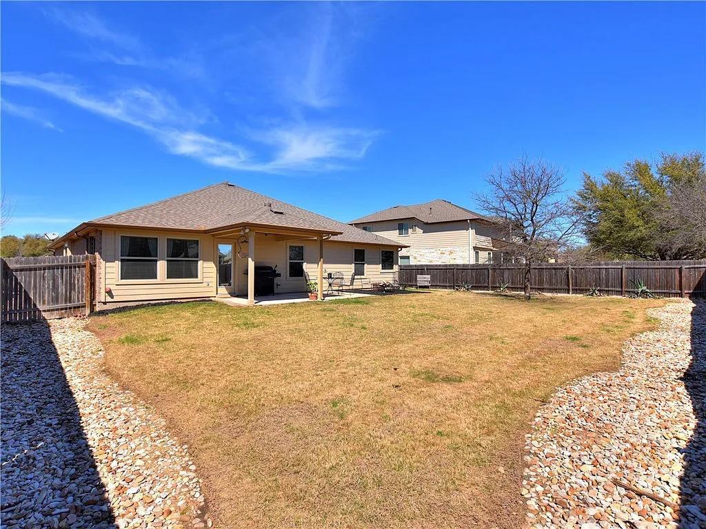 141 Florenz LN