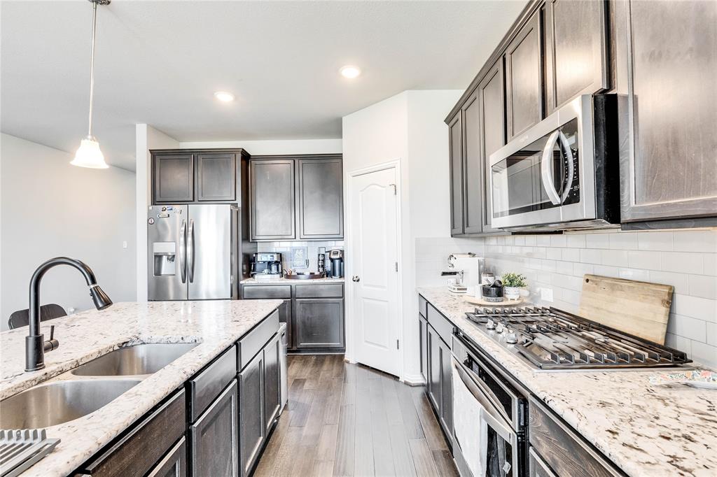 113 Red Matador LN
