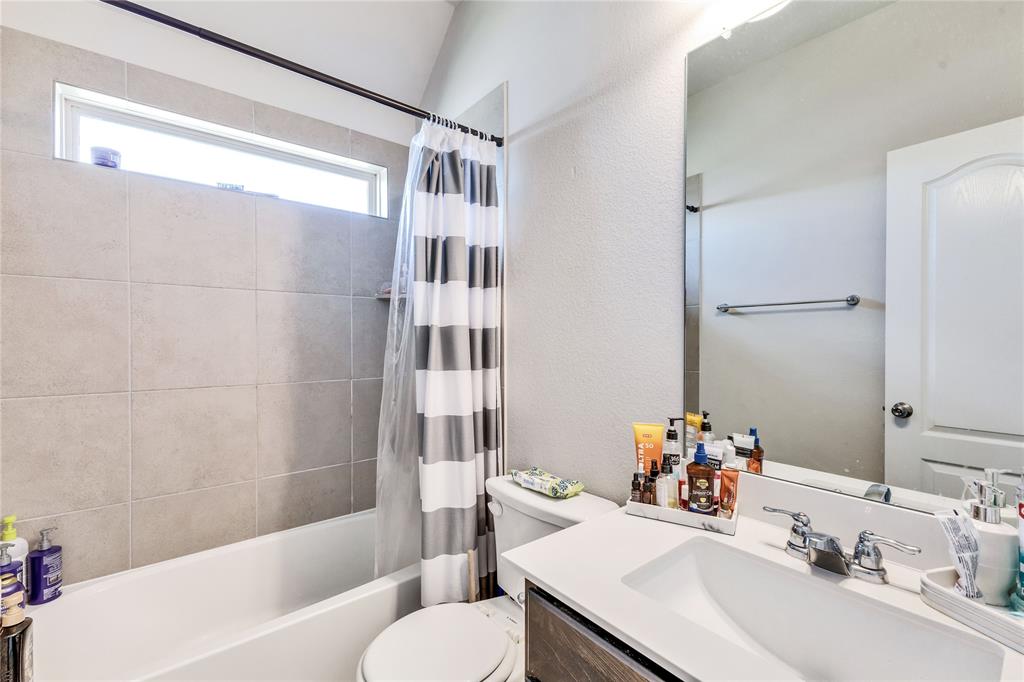 113 Red Matador LN