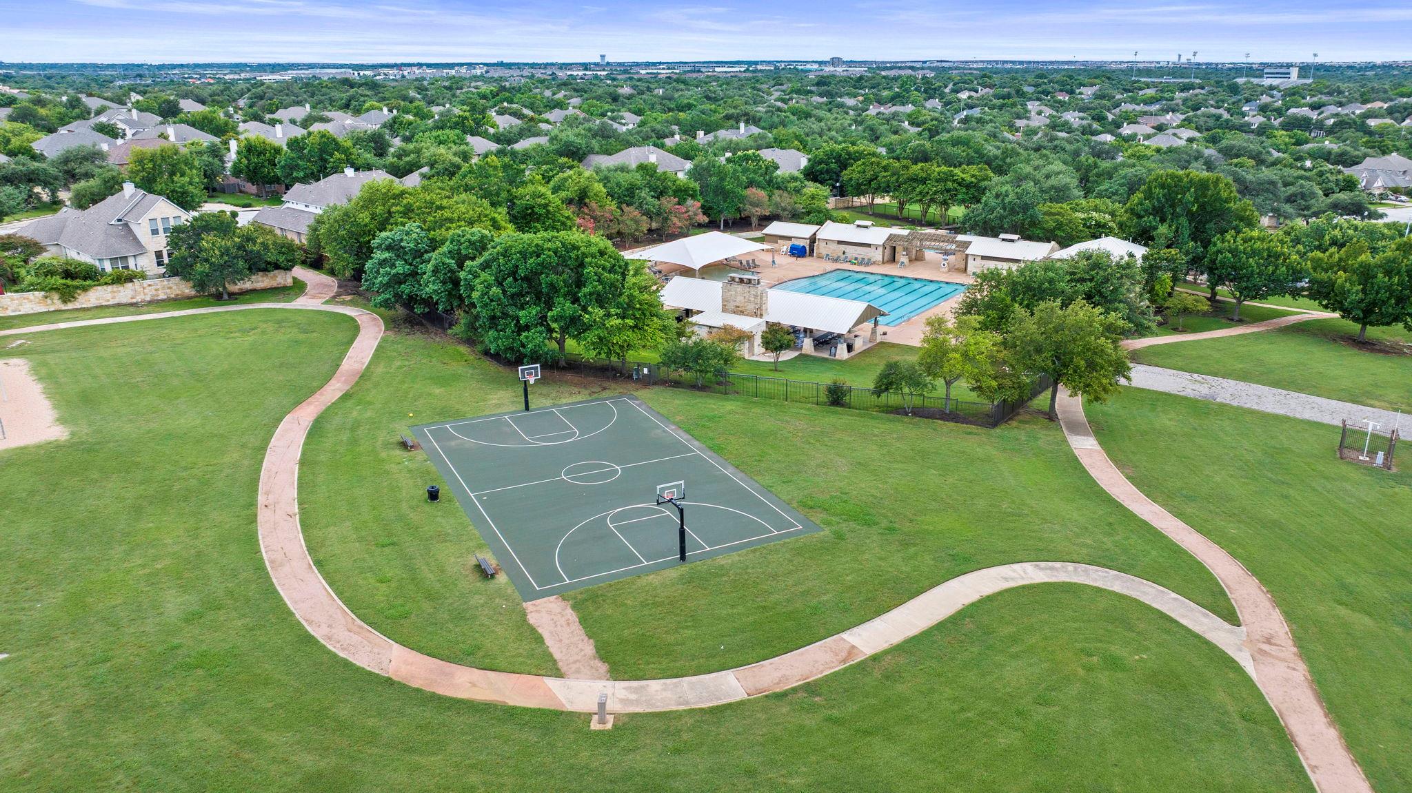 9424 Castle Pines DR