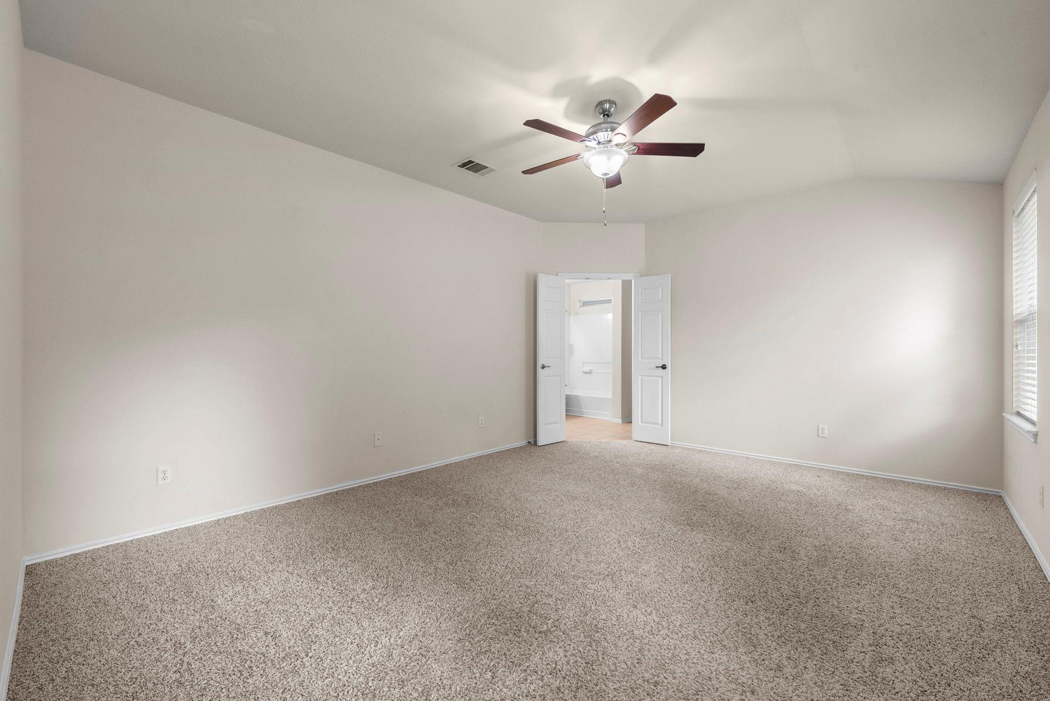 9424 Castle Pines DR