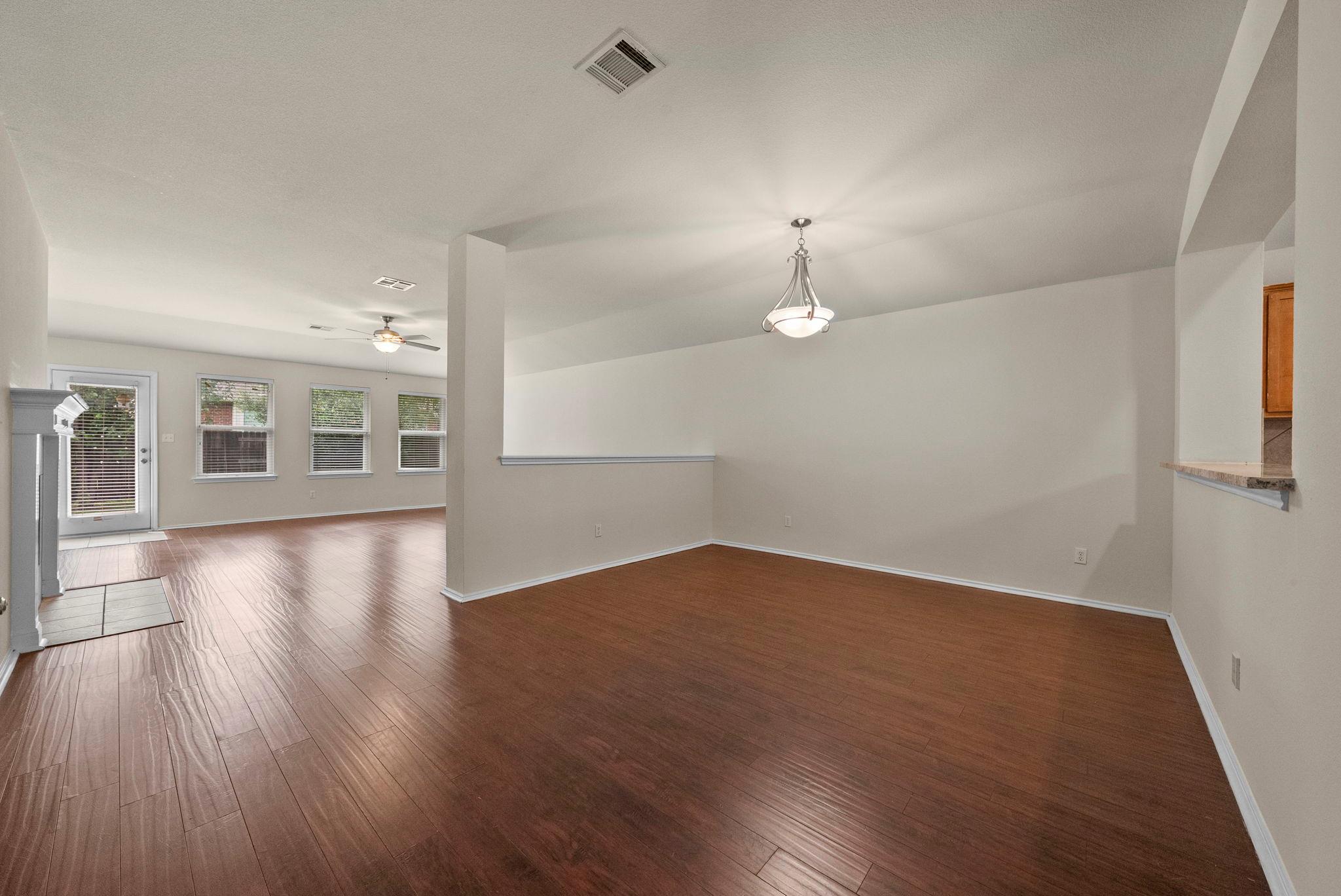 9424 Castle Pines DR
