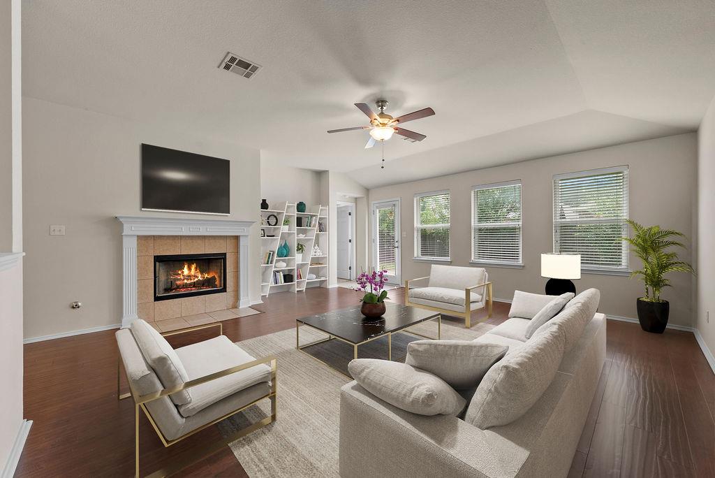 9424 Castle Pines DR