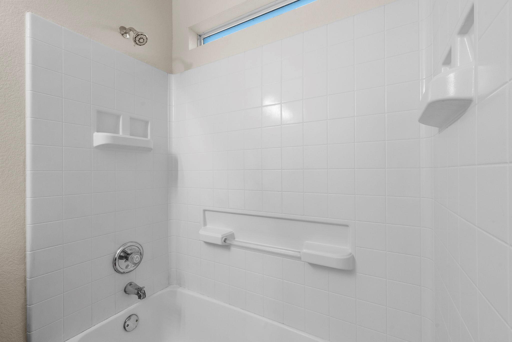9424 Castle Pines DR