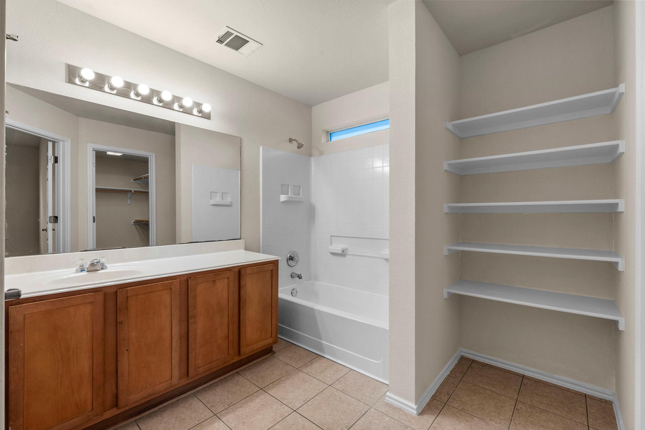9424 Castle Pines DR