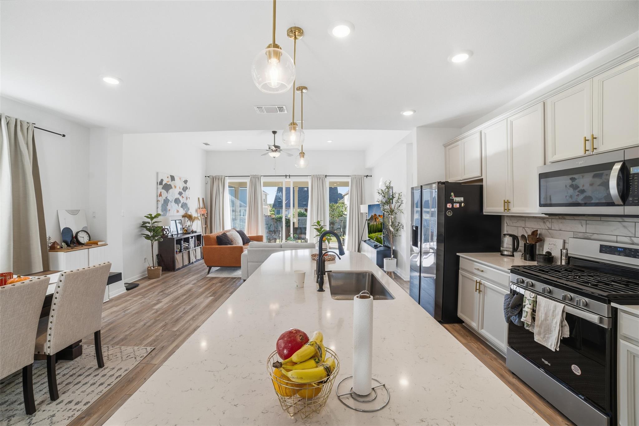 232 Turnbuckle BND, Leander