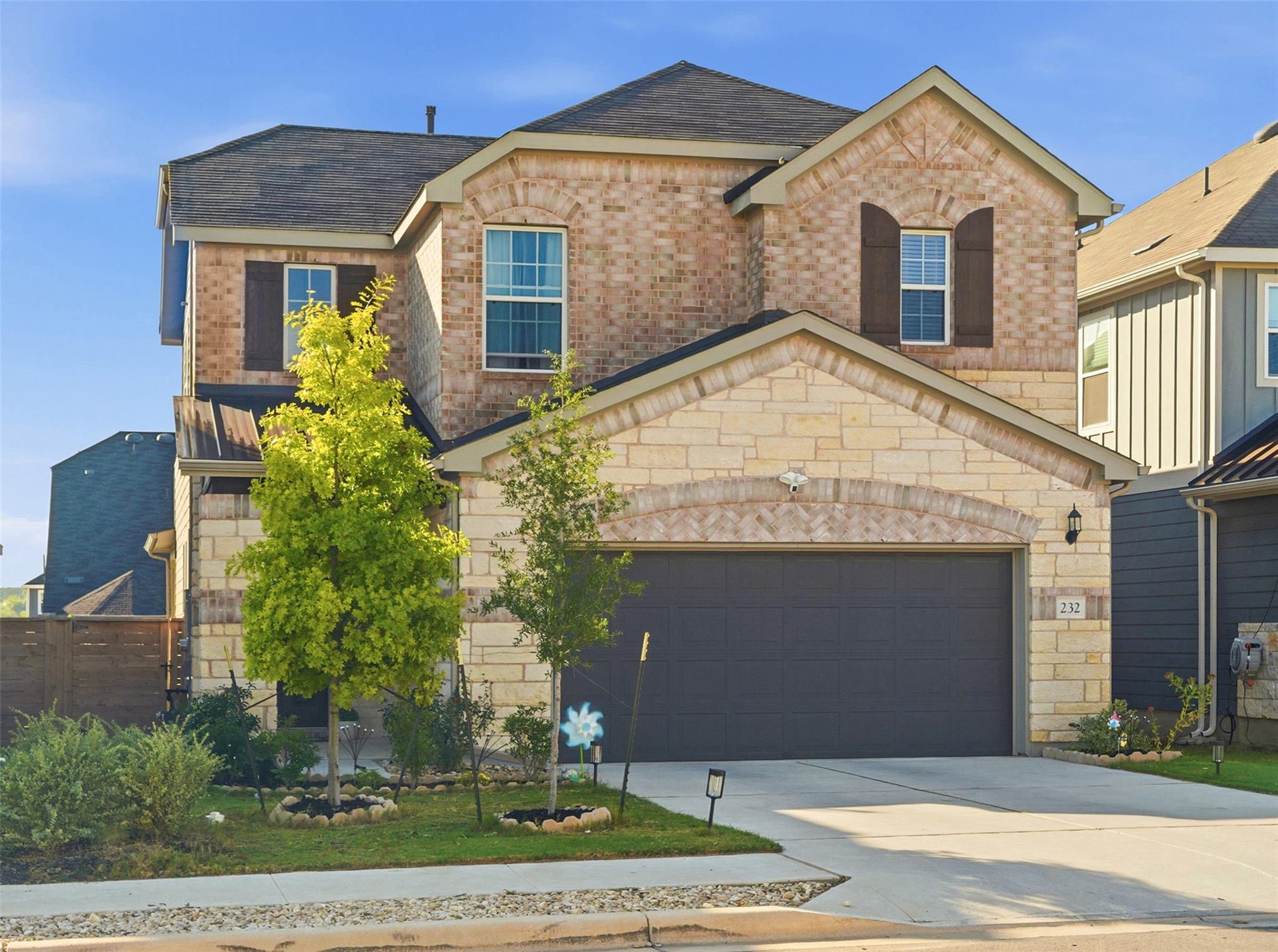 232 Turnbuckle BND, Leander