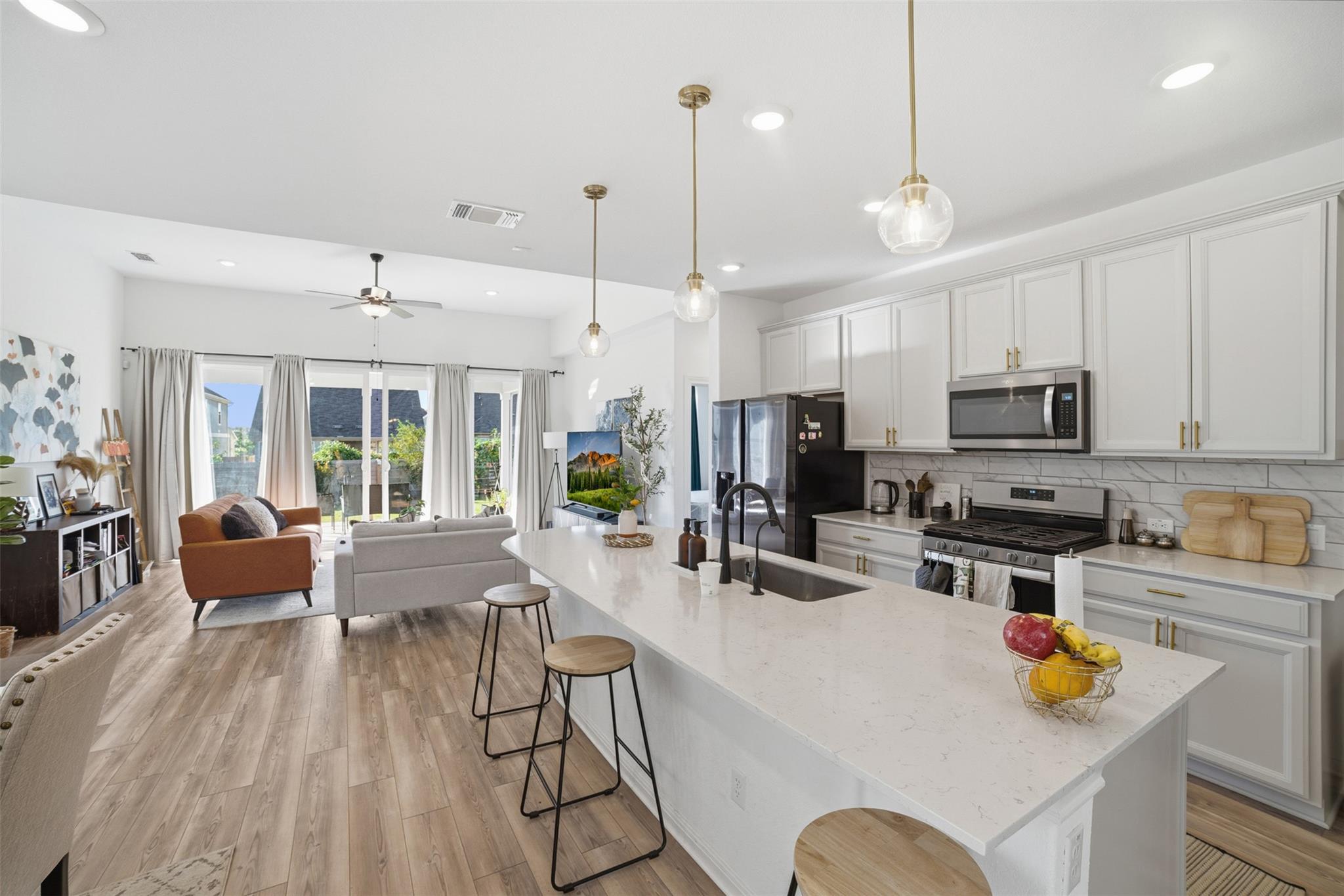 232 Turnbuckle BND, Leander