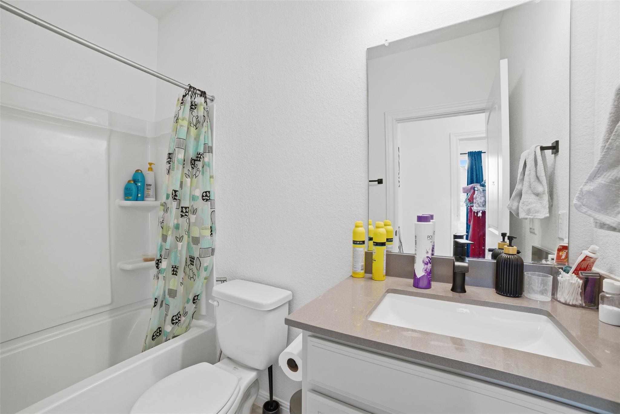 232 Turnbuckle BND, Leander