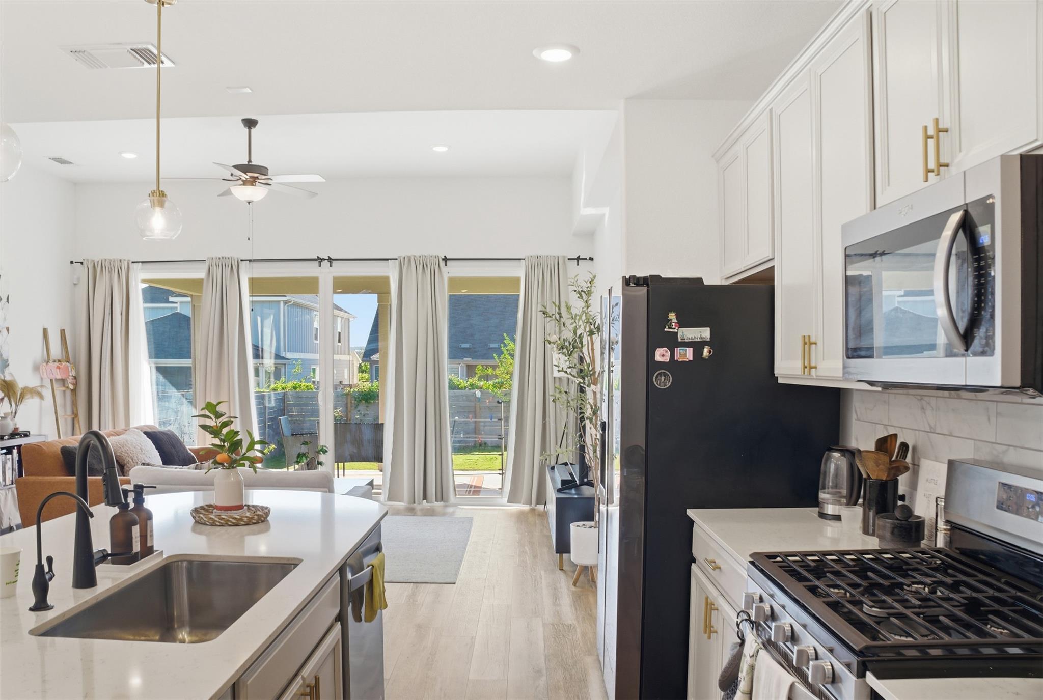 232 Turnbuckle BND, Leander