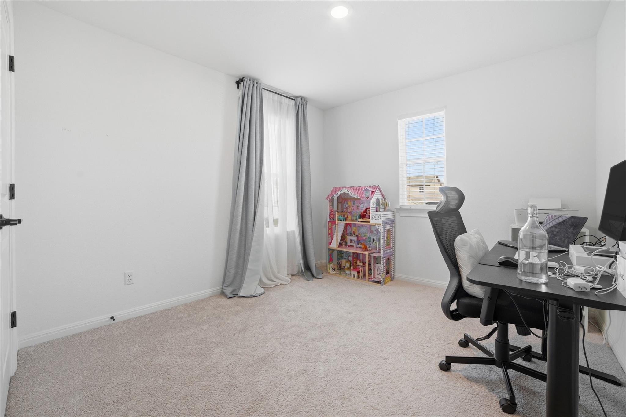 232 Turnbuckle BND, Leander