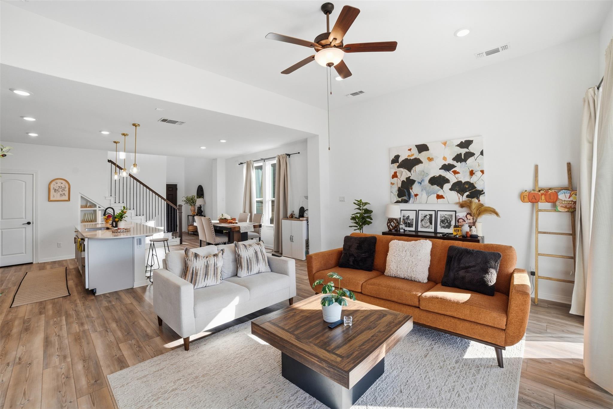 232 Turnbuckle BND, Leander