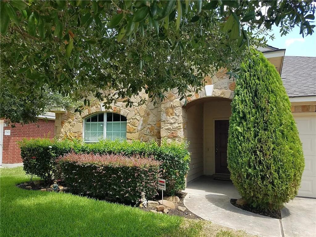 9417 Castle Pines DR