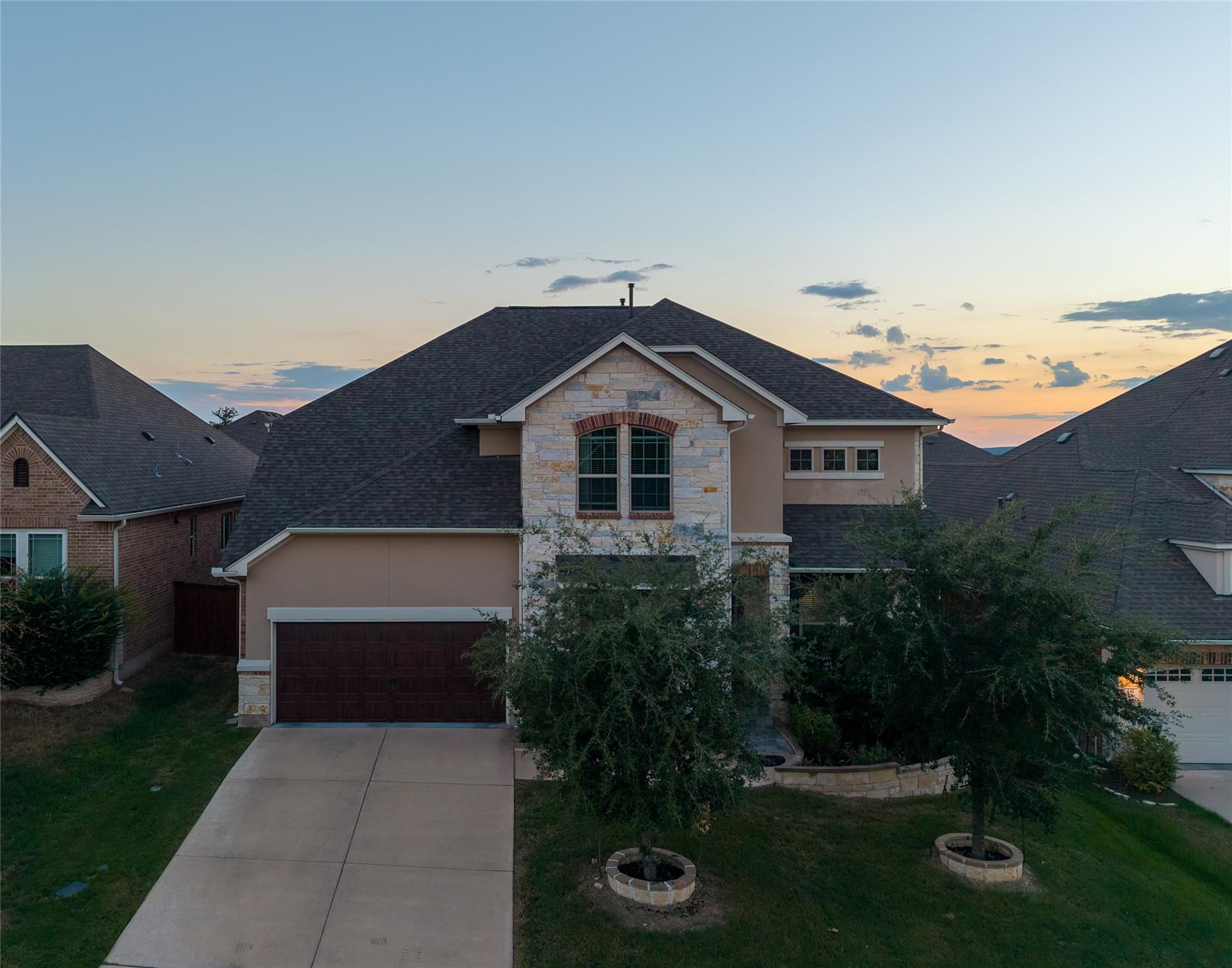 137 Claiborne Lake LN