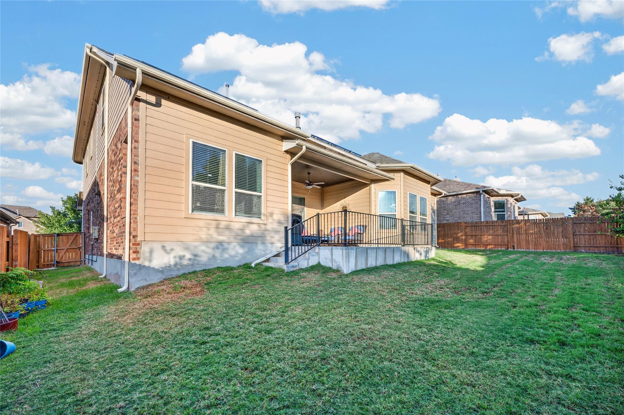 137 Claiborne Lake LN