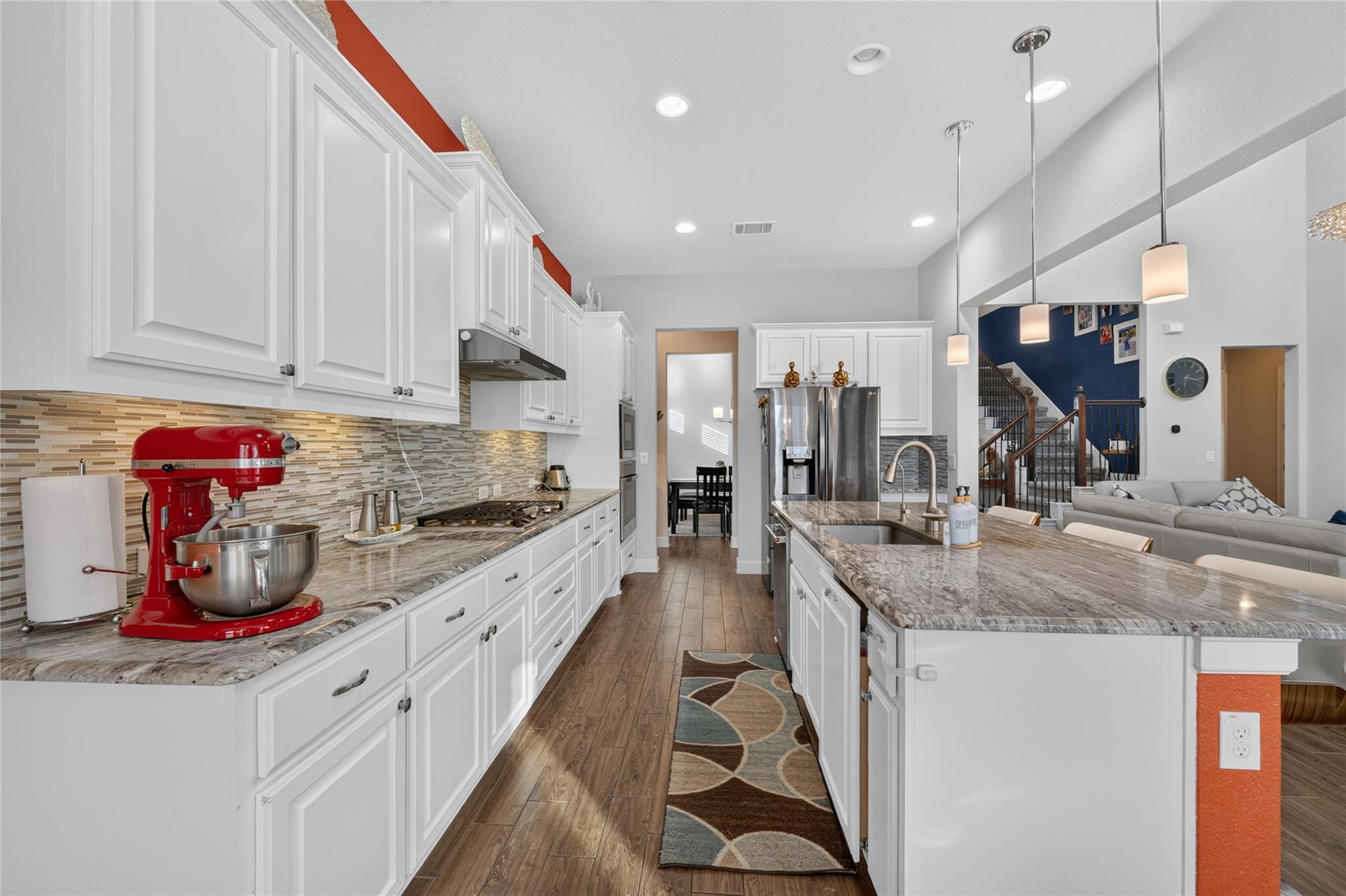 137 Claiborne Lake LN