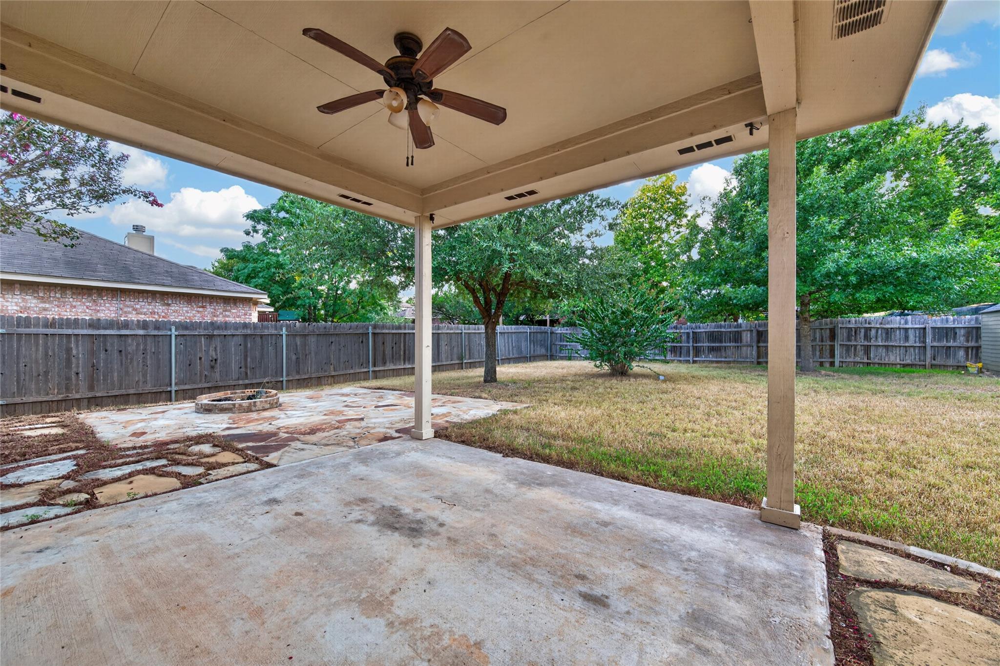 2207 Brittway LN
