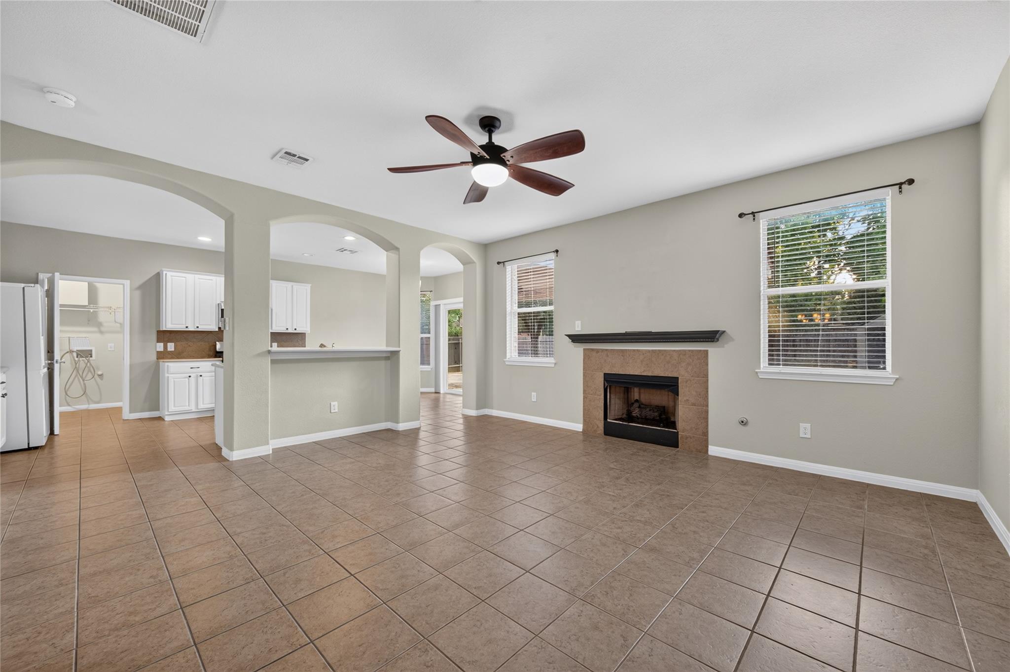 2207 Brittway LN