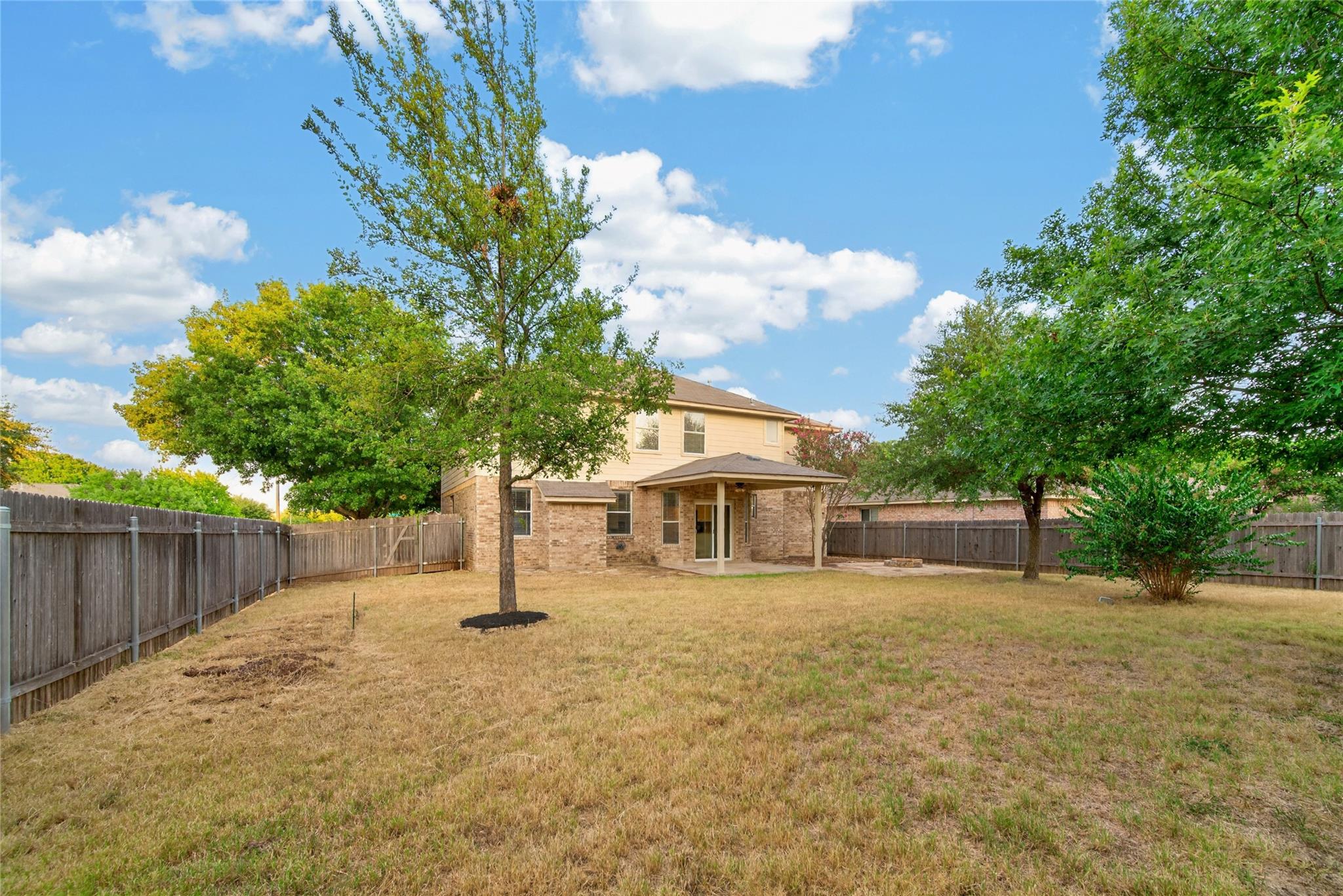 2207 Brittway LN