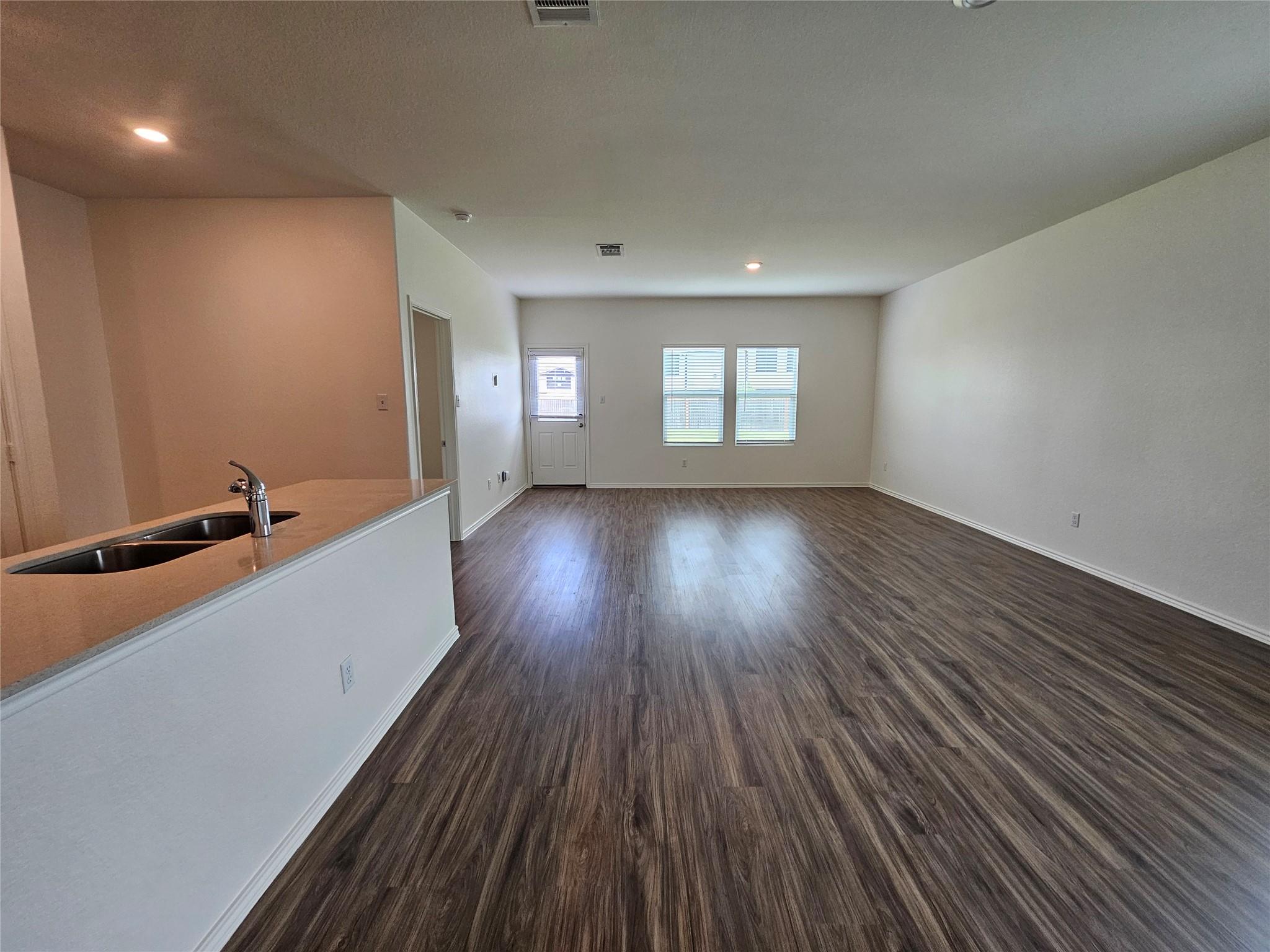 228 Gabriels Bluff DR