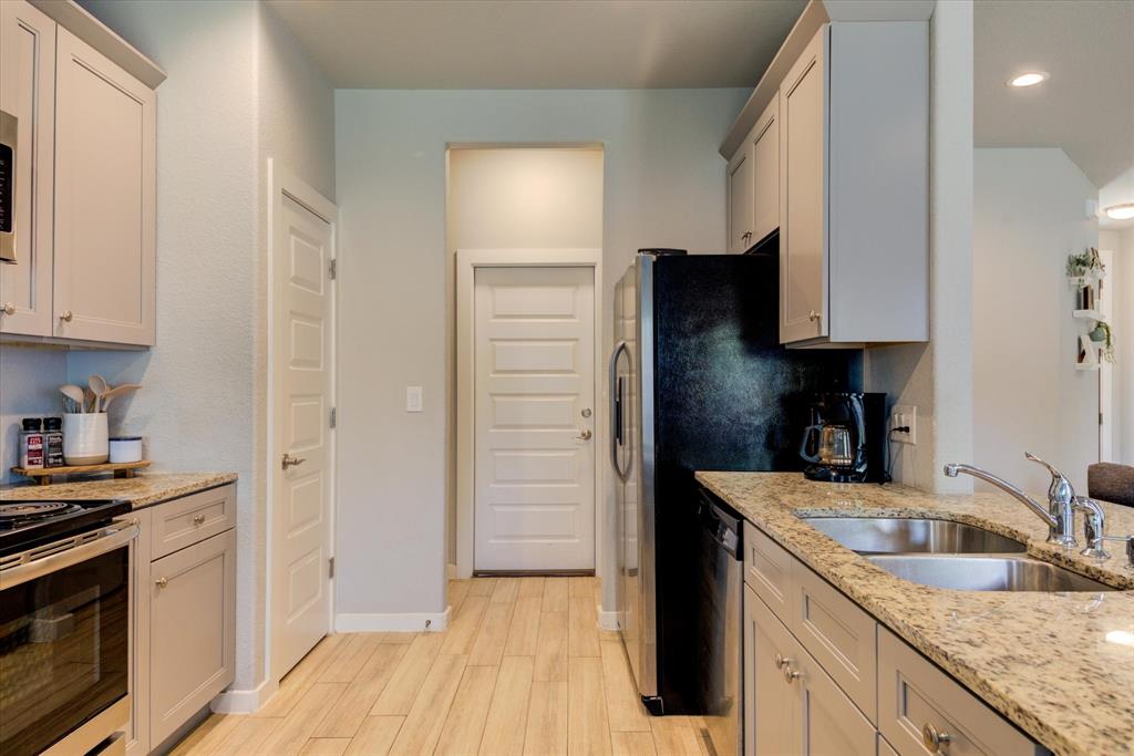 21414 Santa Carlo Unit A & B Ave
