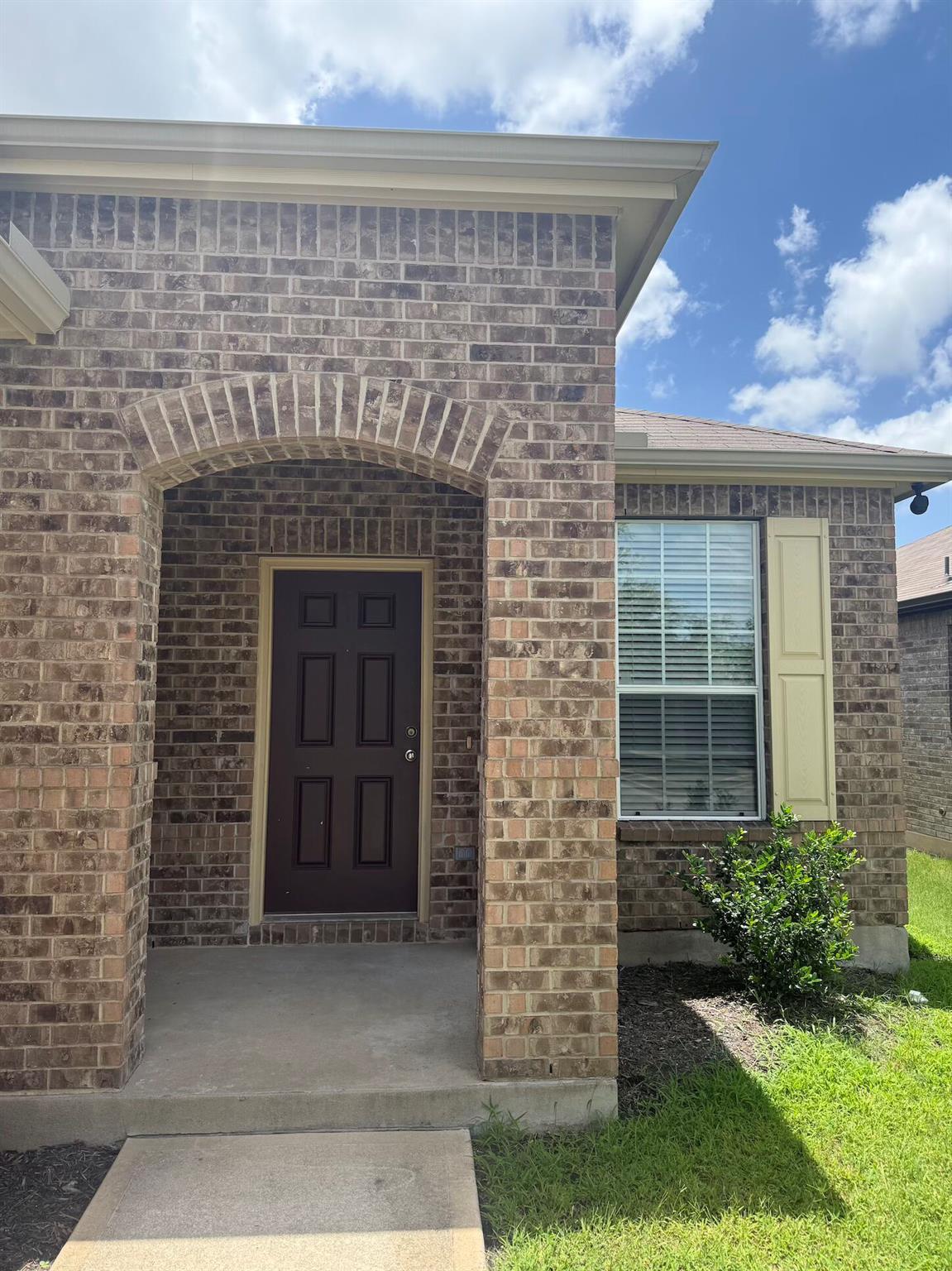 130 Sundown Ave