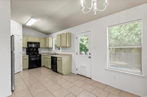 2721 Breezy Point CV