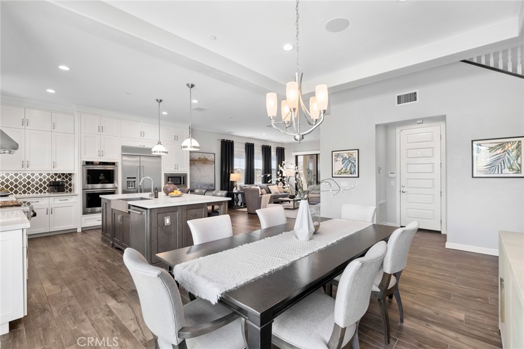 8 Pinnacle Drive