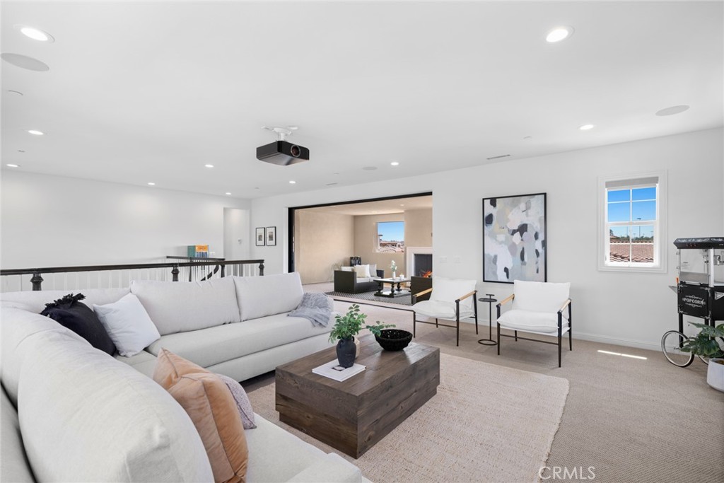 8 Pinnacle Drive