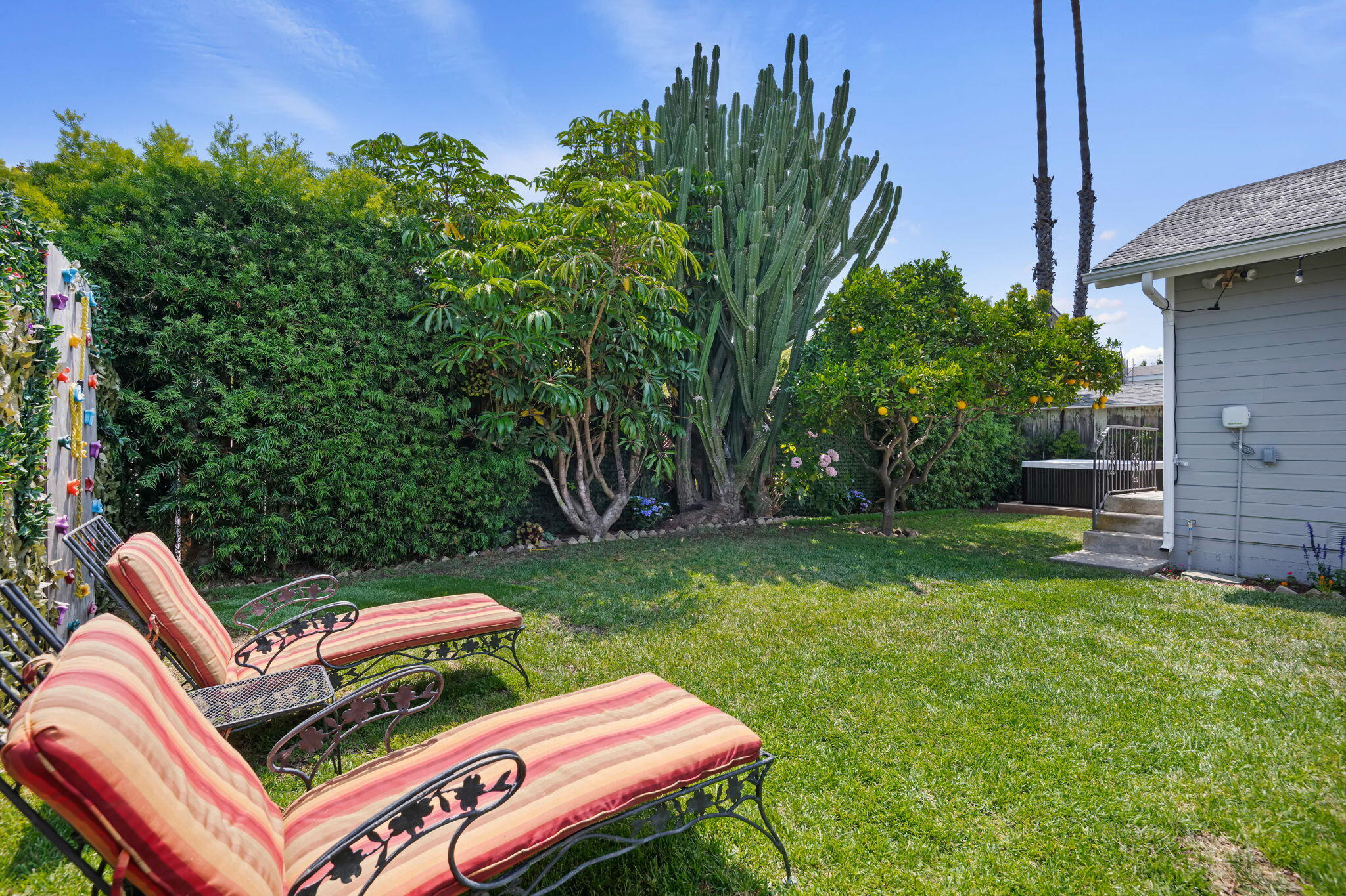 1715 Sunset Avenue