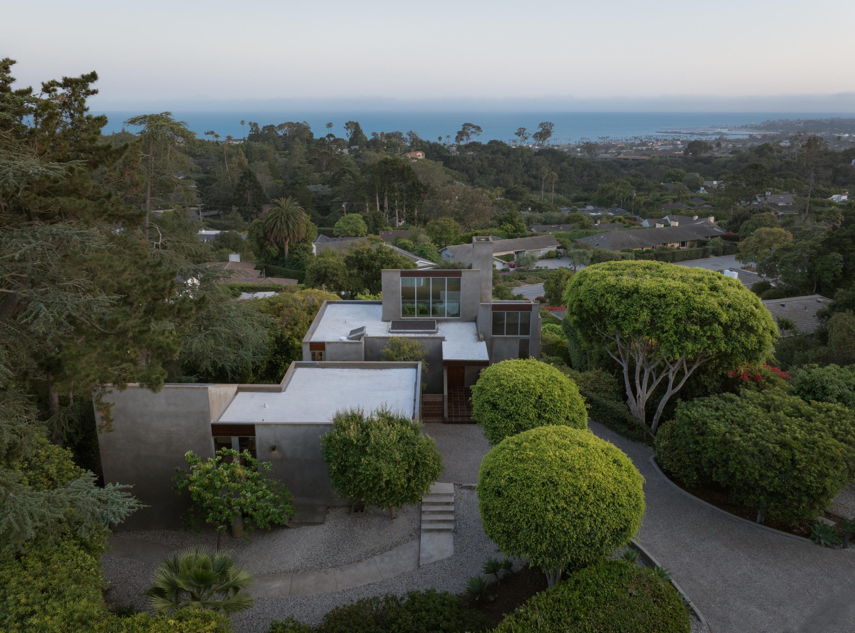 1944 Eucalyptus Hill Road