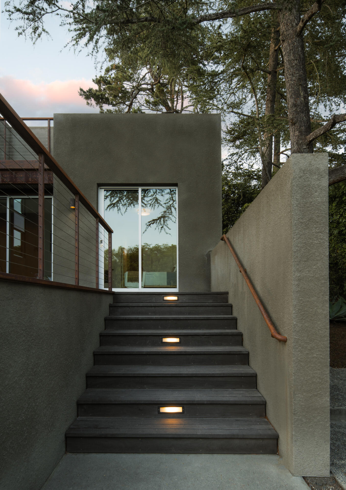 1944 Eucalyptus Hill Road