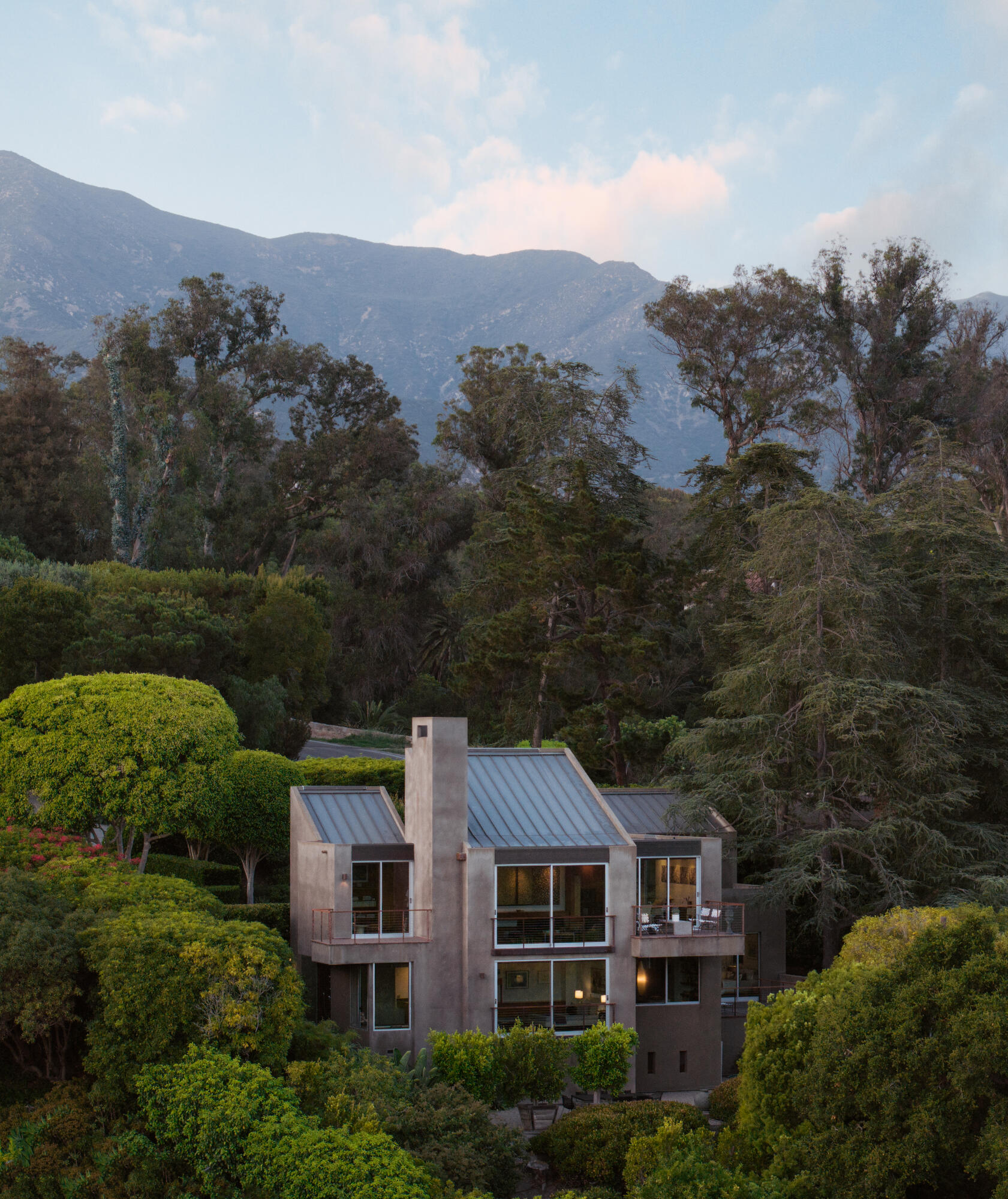 1944 Eucalyptus Hill Road