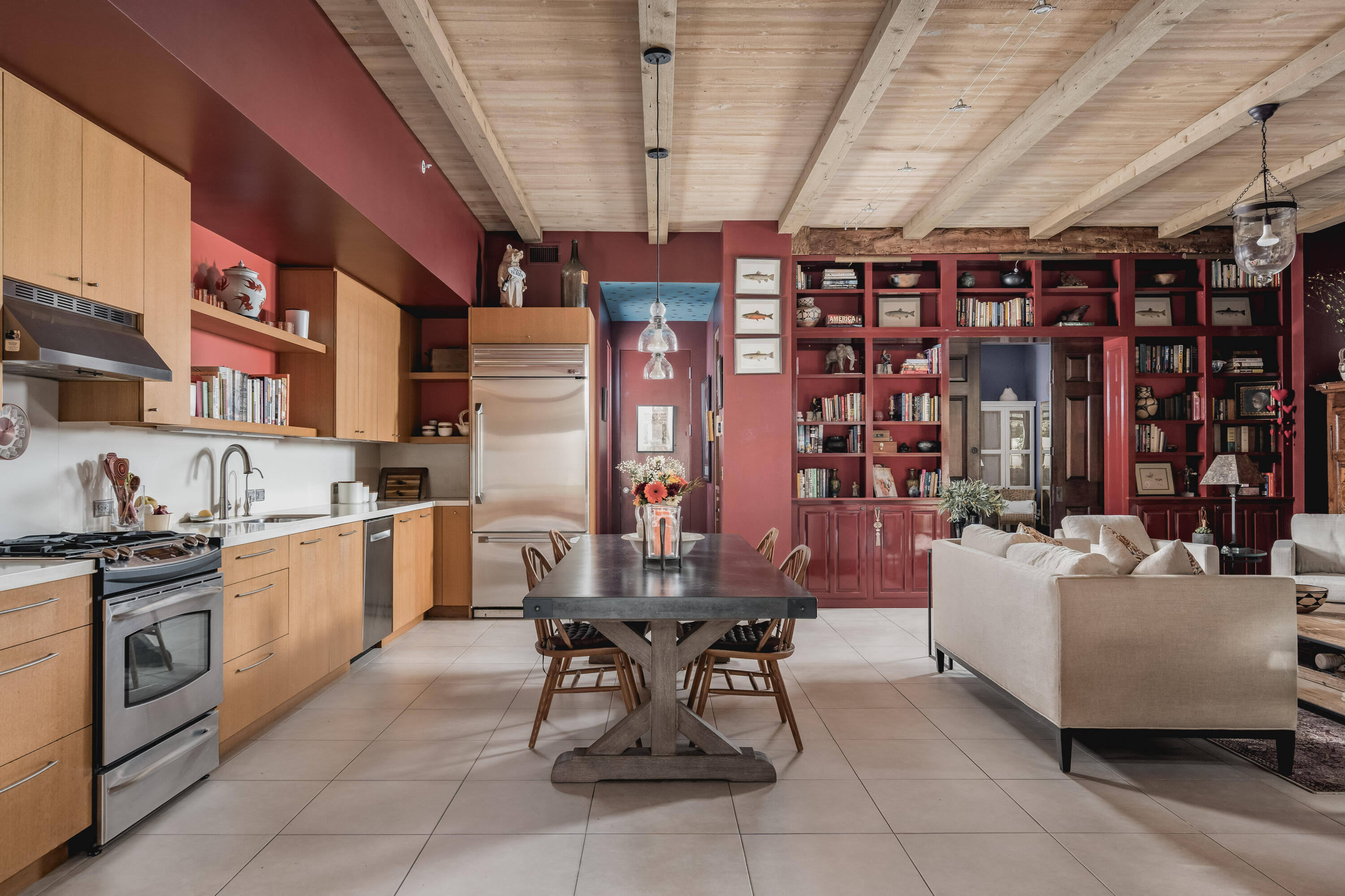 401 Chapala Street, 111, SANTA BARBARA Unit: 111