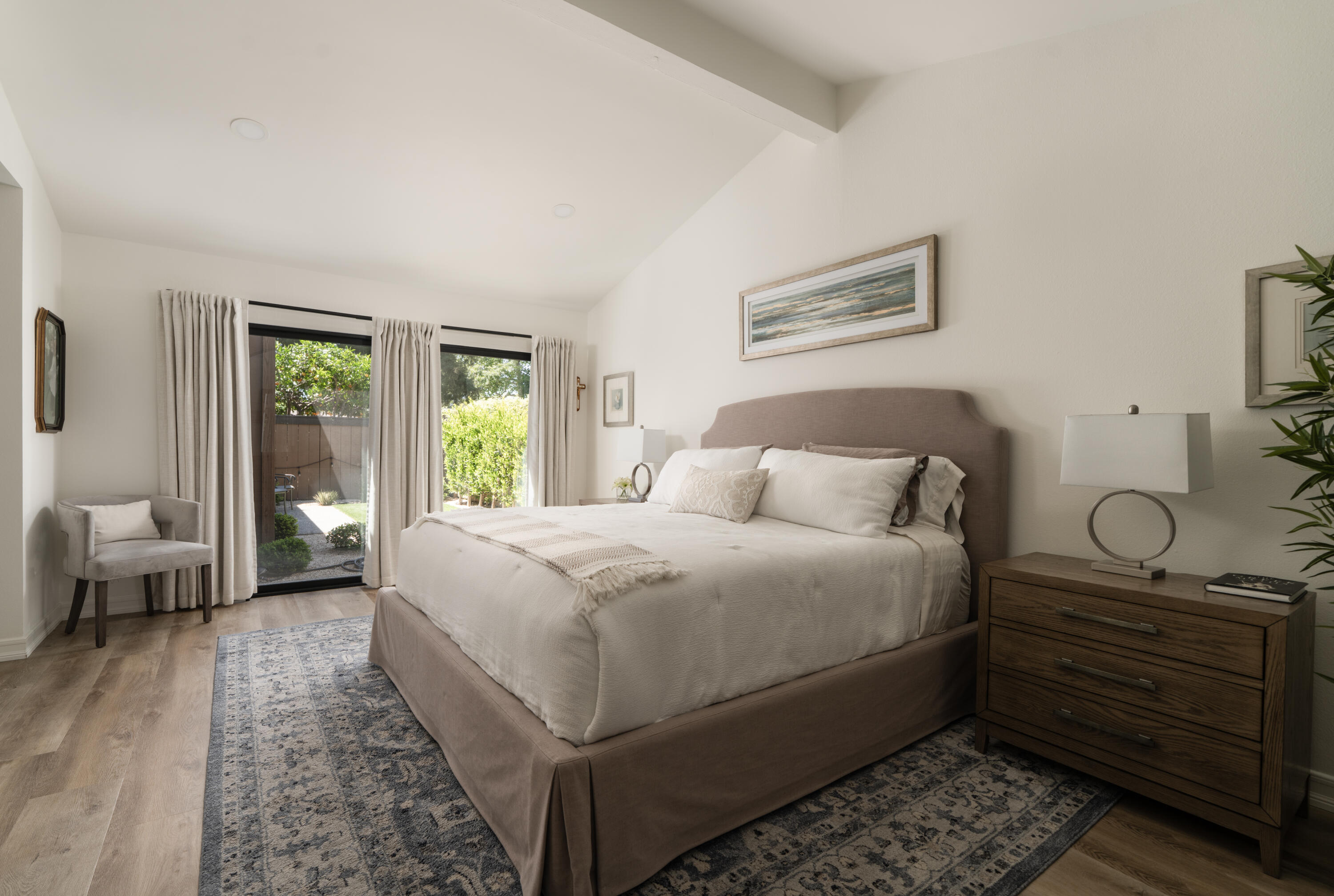 621 Las Perlas Drive