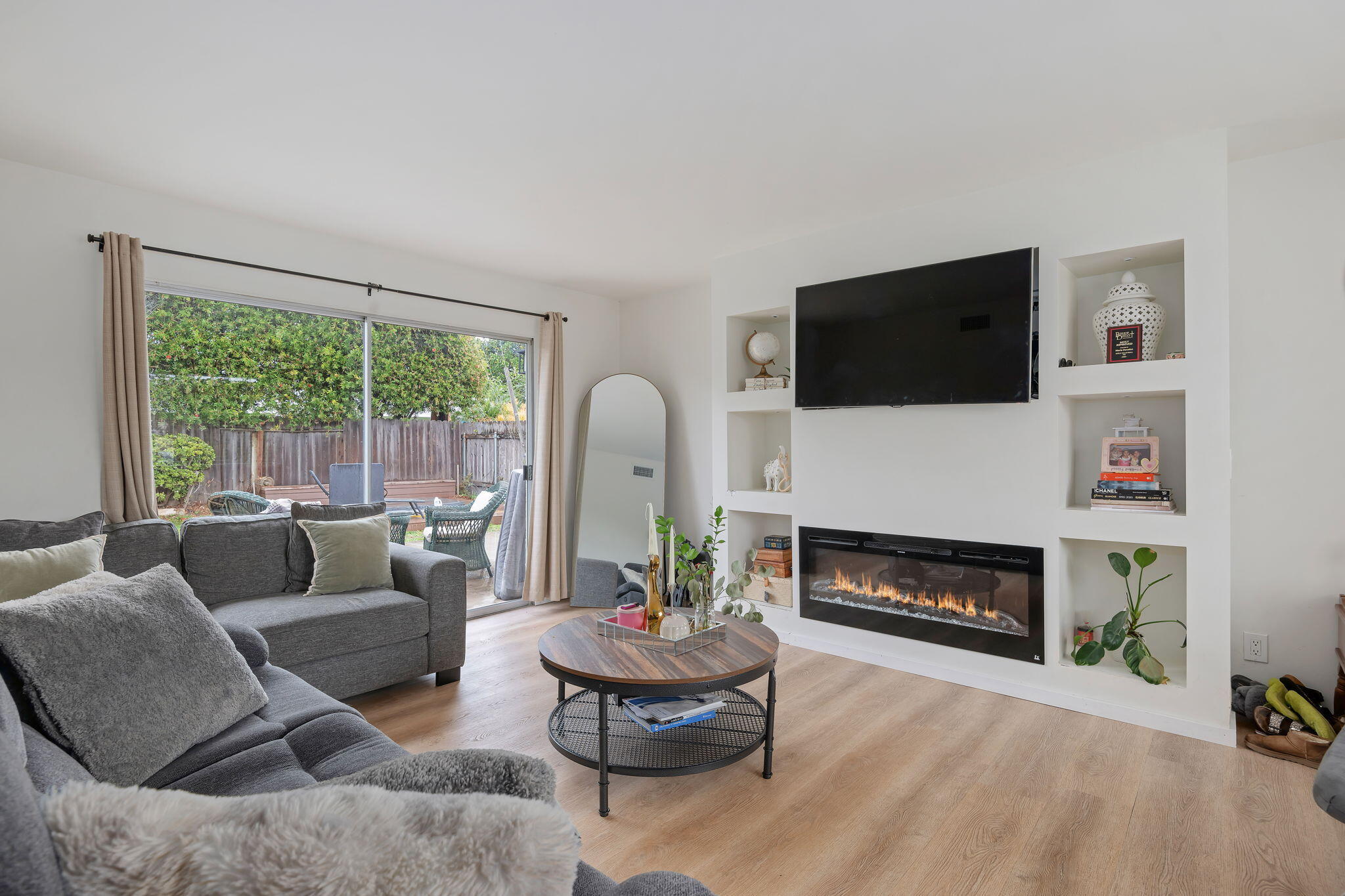 676 San Ramon Drive