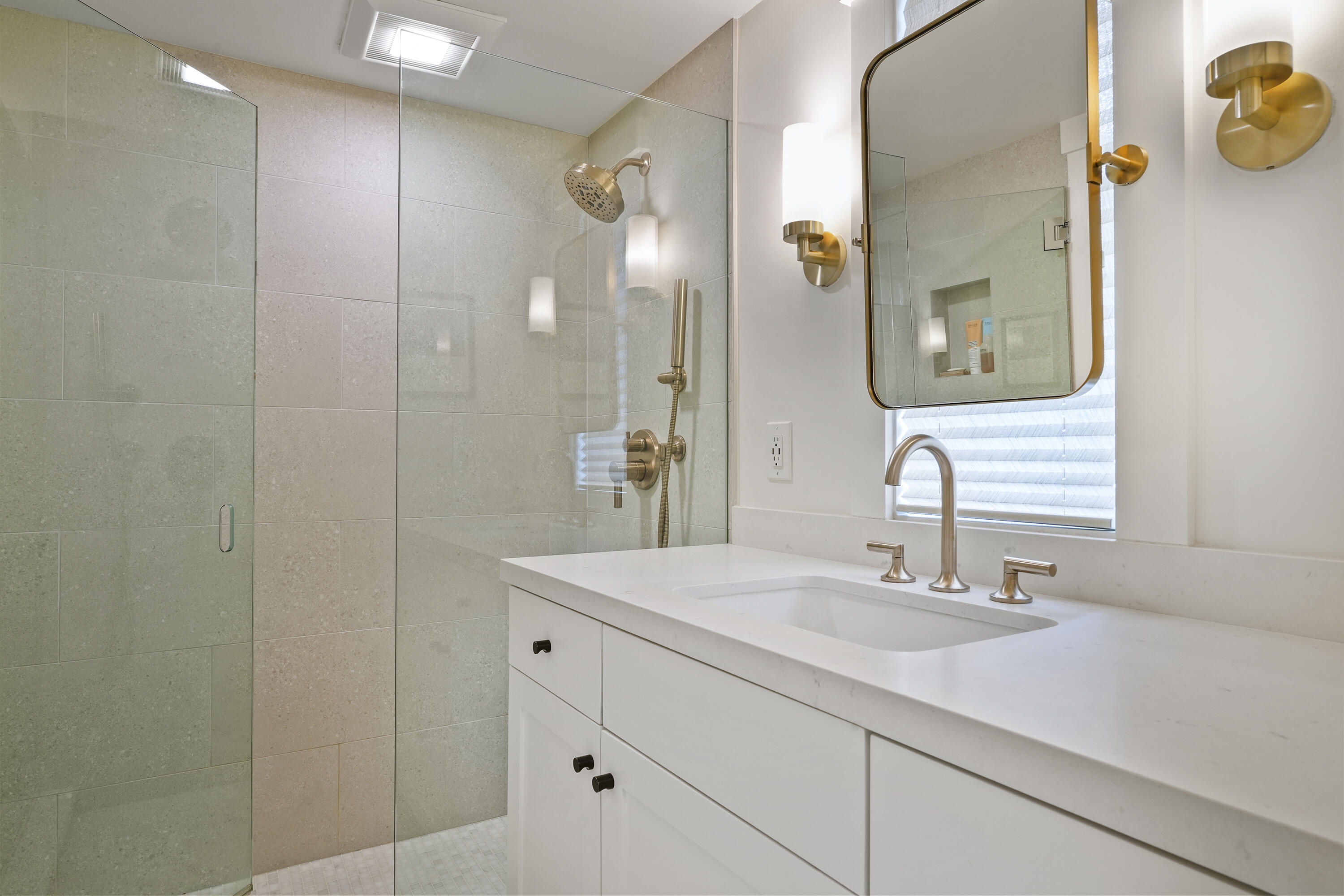 1426 Laguna Street C