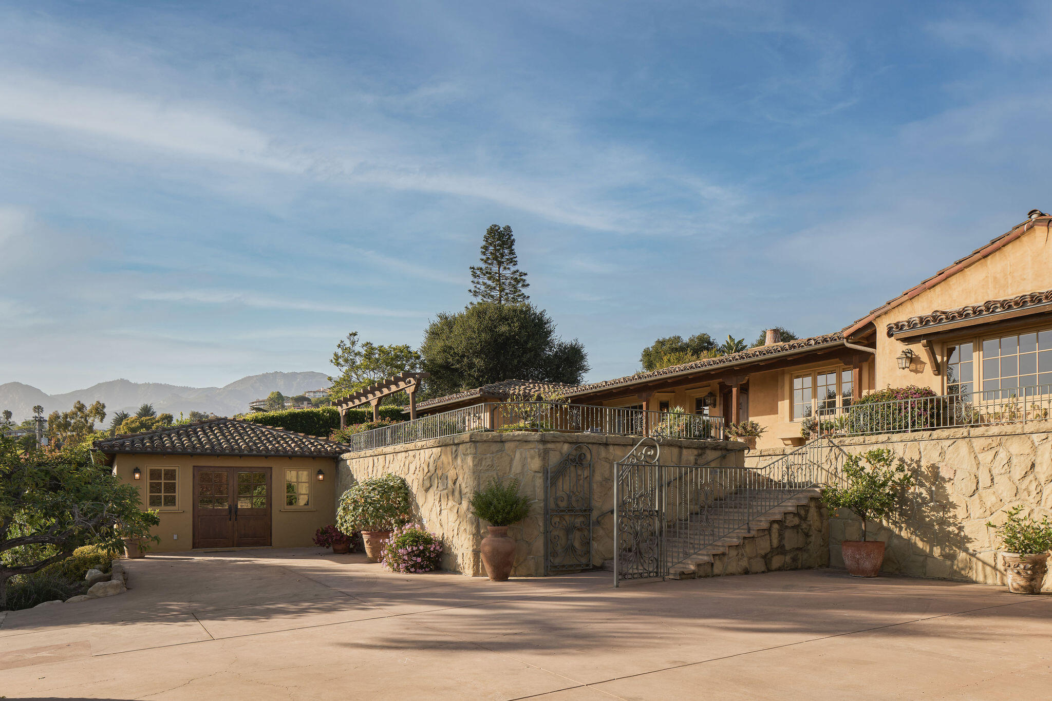 1615 Overlook Lane