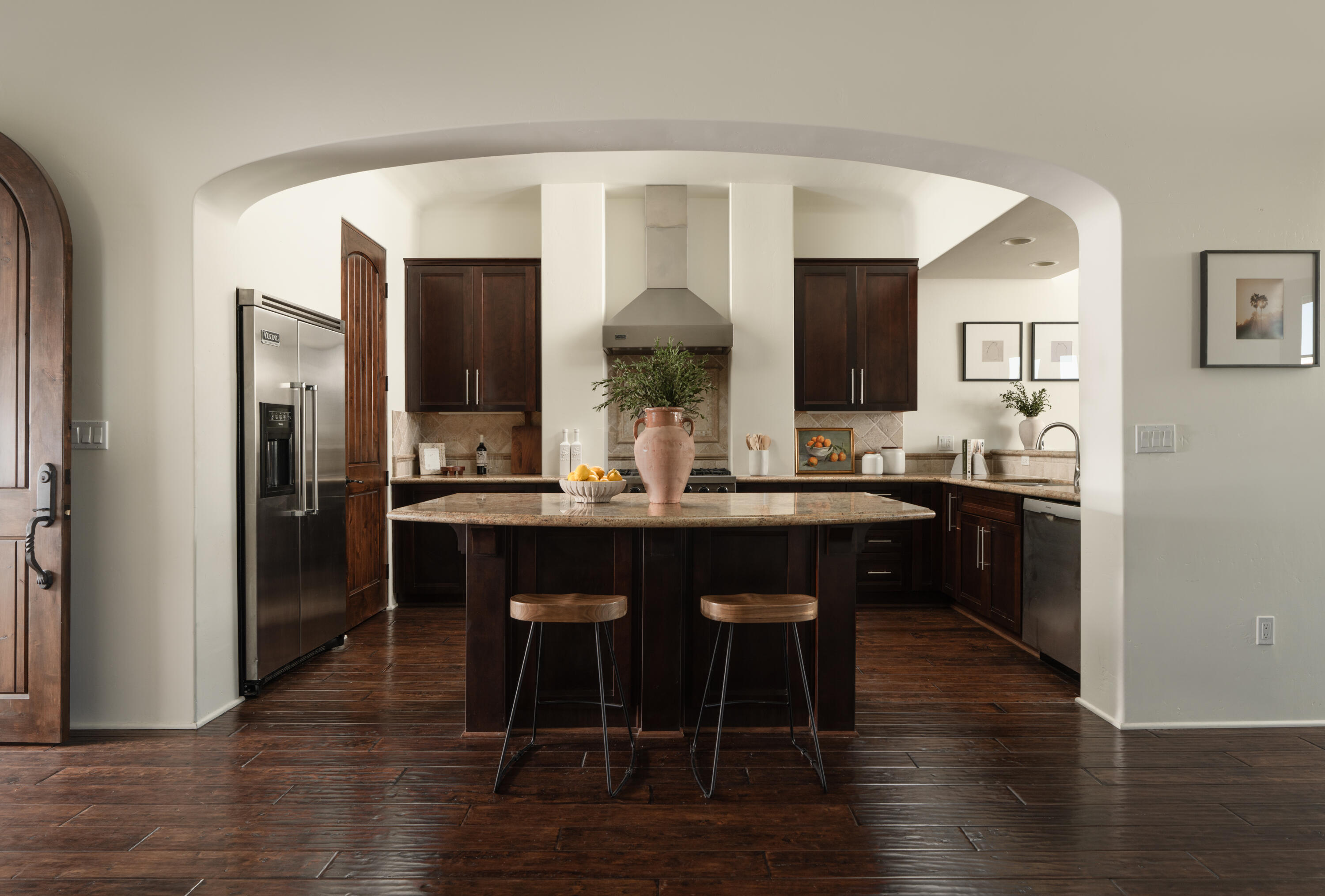 105 W De La Guerra Street F2