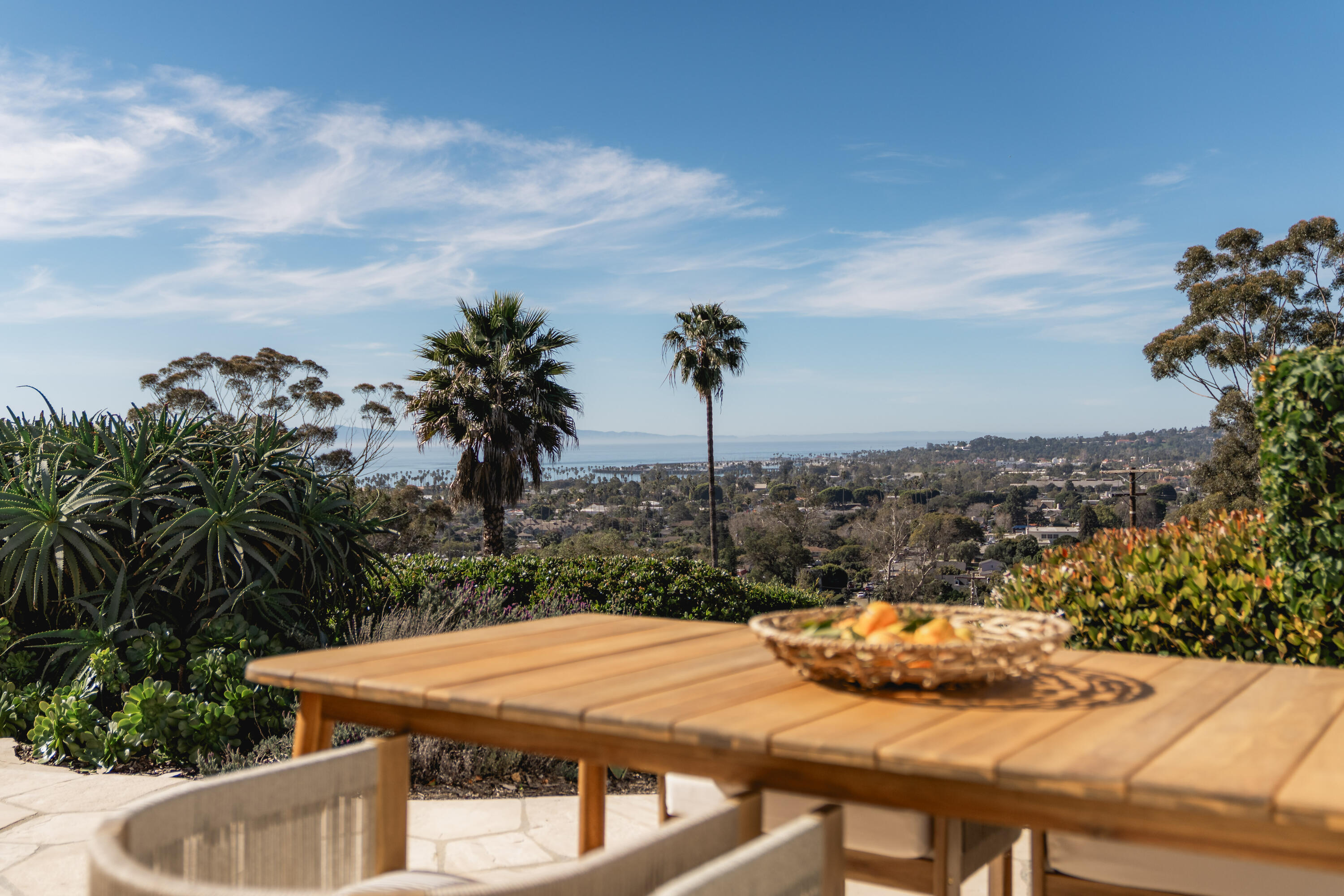 1542 Knoll Circle Drive