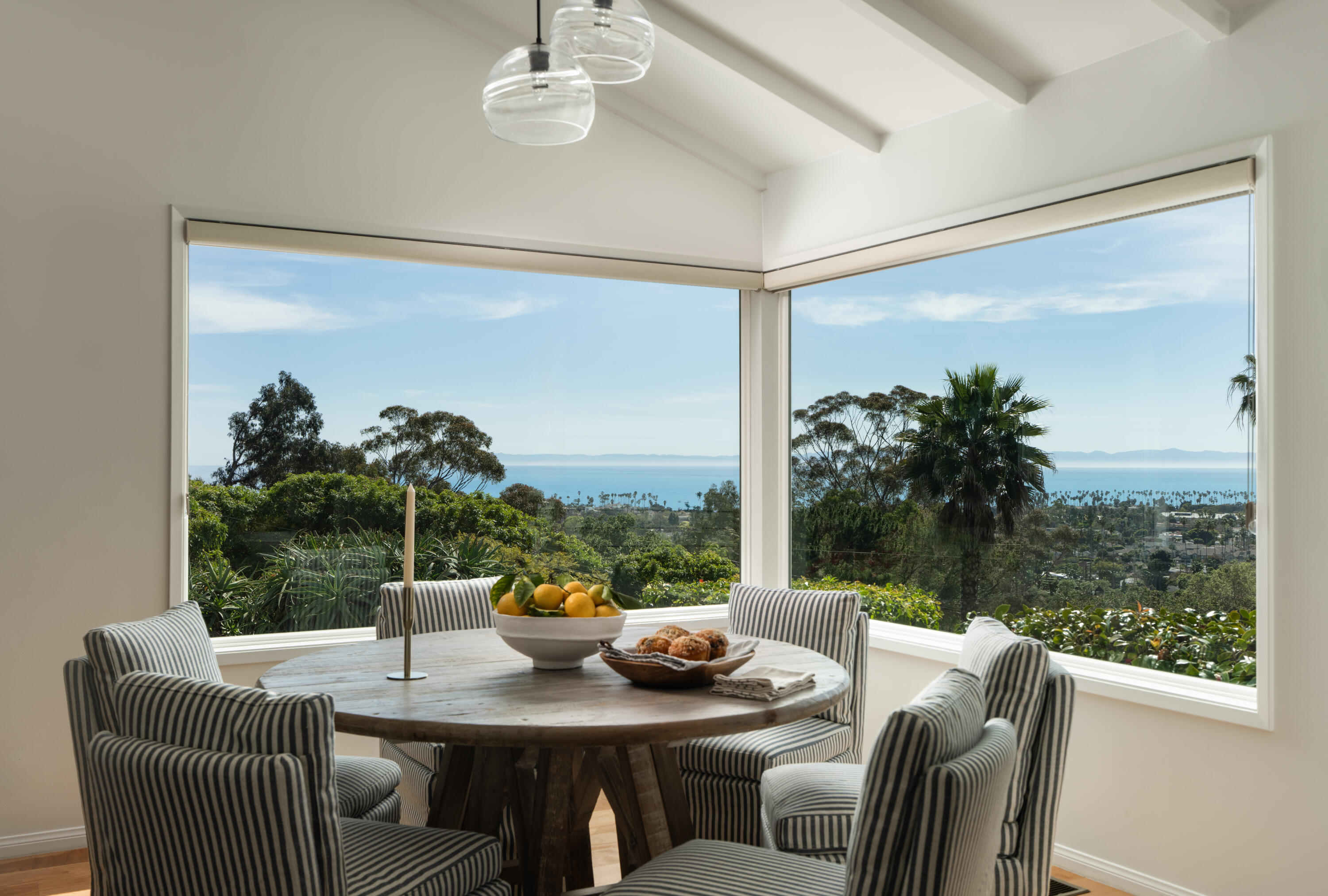 1542 Knoll Circle Drive