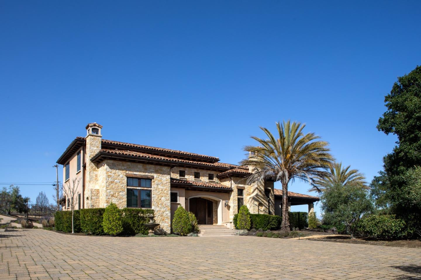 25611 Vinedo Lane