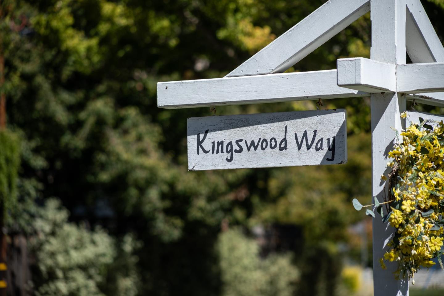 659 Kingswood Way