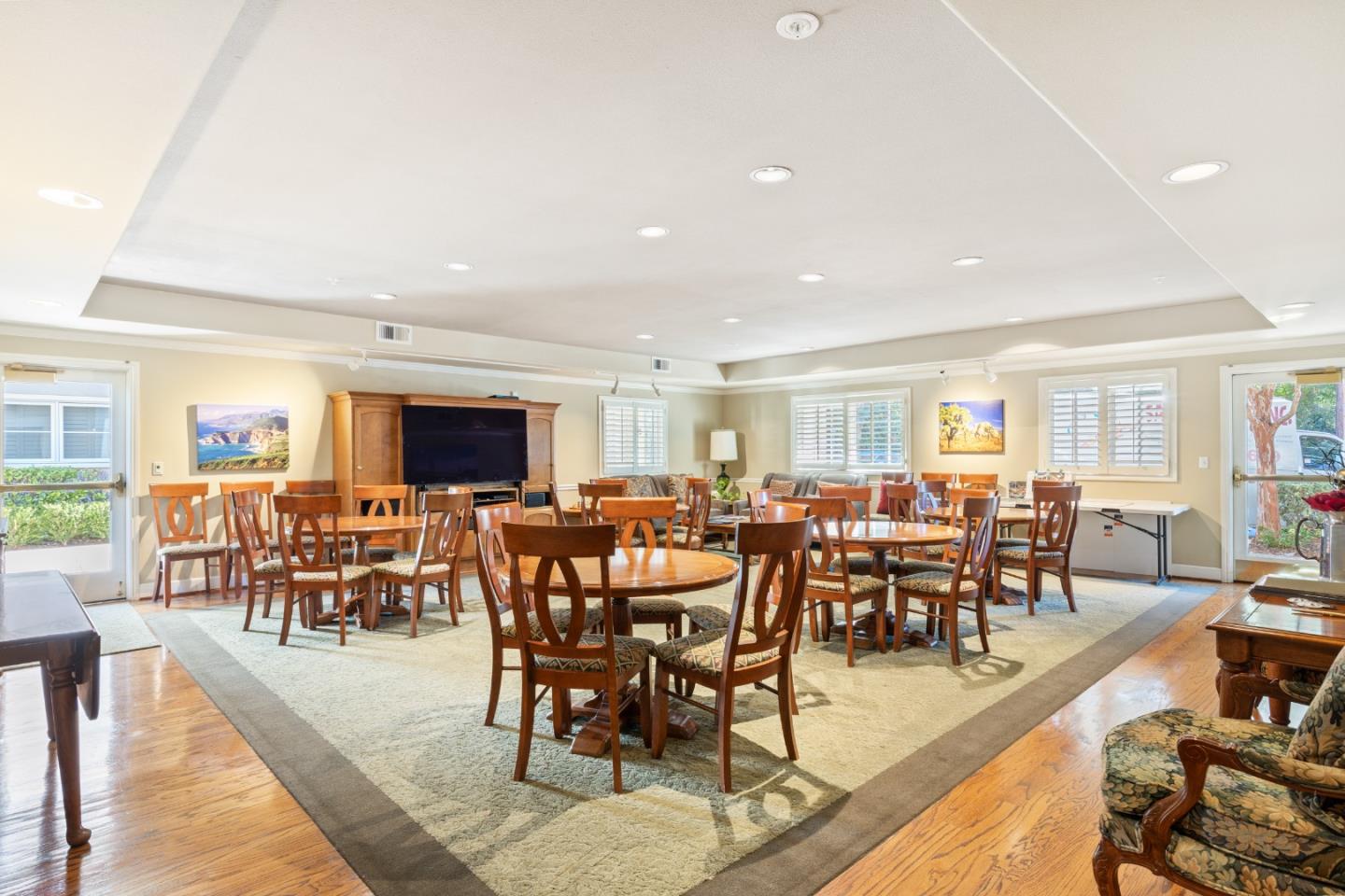 1 West Edith Avenue A101