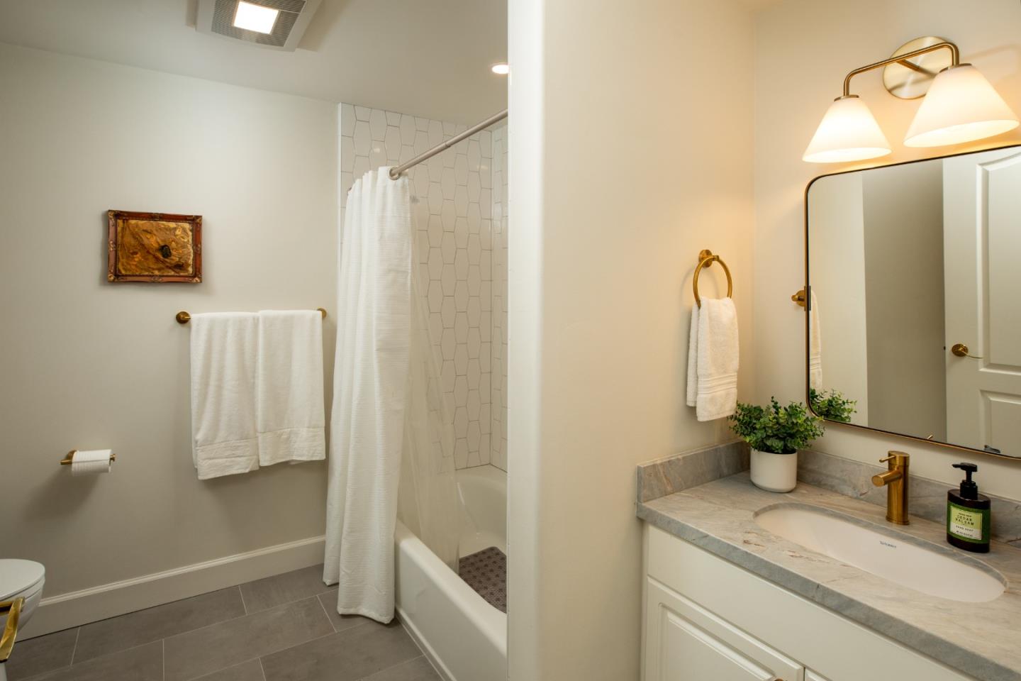 1 West Edith Avenue A101