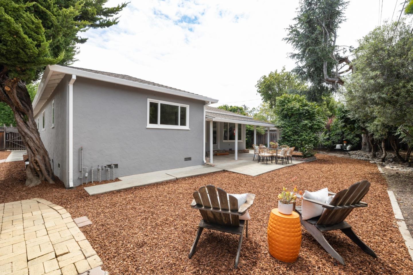 1166 Phyllis Court