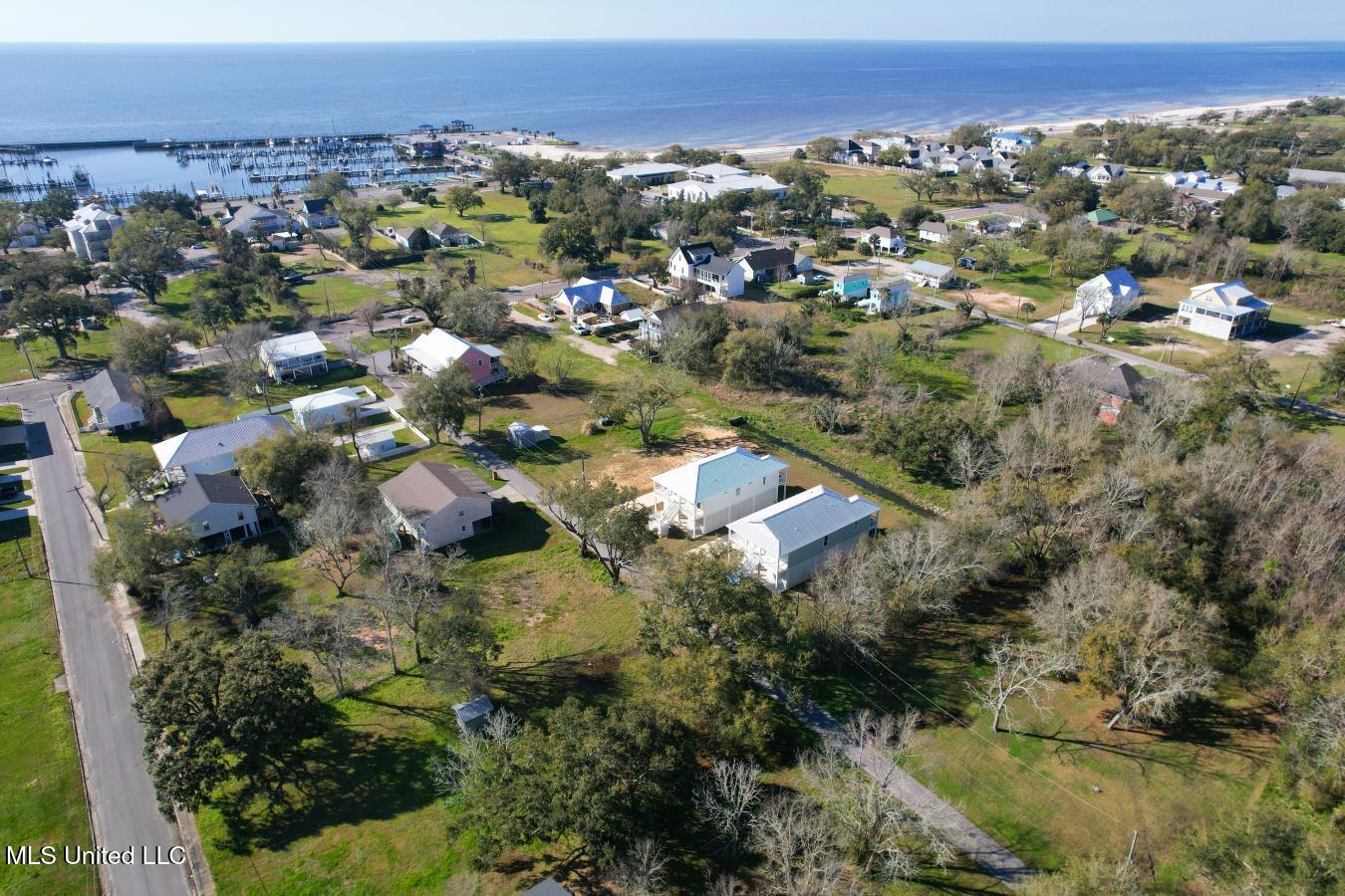 215 Demetz Avenue