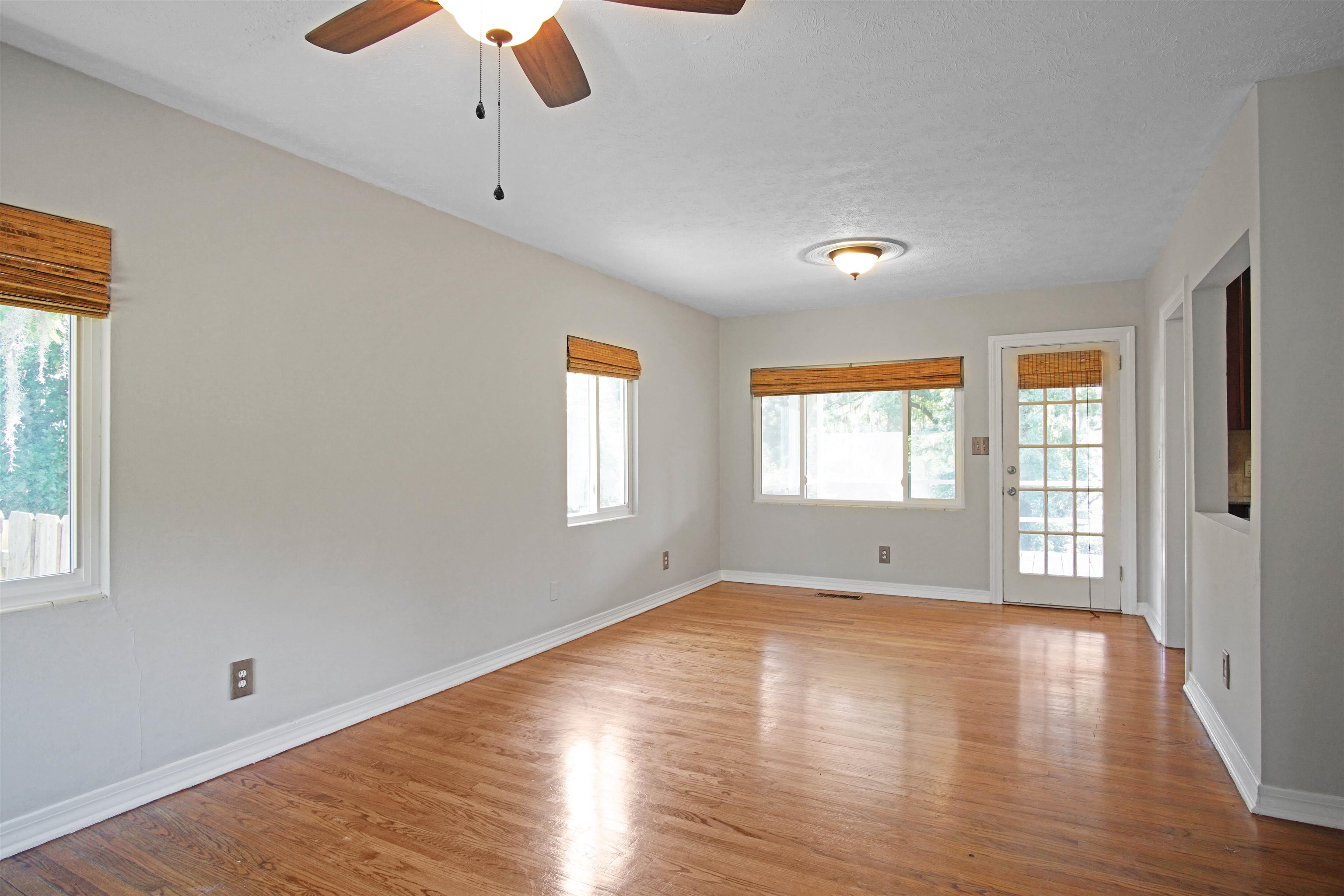 1917 S Magnolia Drive